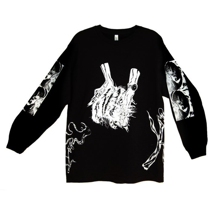 The shirts are available to purchase today.(link in BIO)🔗 https://www.weirdbeersdtla.com

Artworks by me. Limited edition. 
On website for pickup or delivery. US shipping only.

@weirdbeers @erwinsonlemus 

#silkscreenprinting #printedshirts #dtla