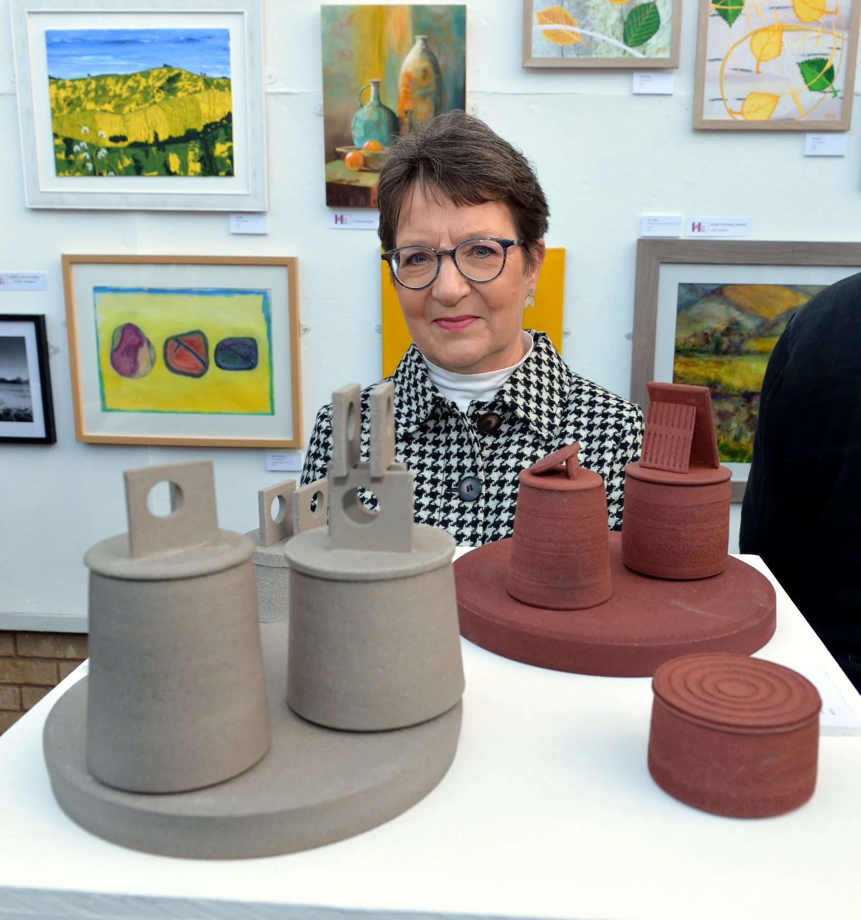 Julia Taylor+cermics_HC.JPG