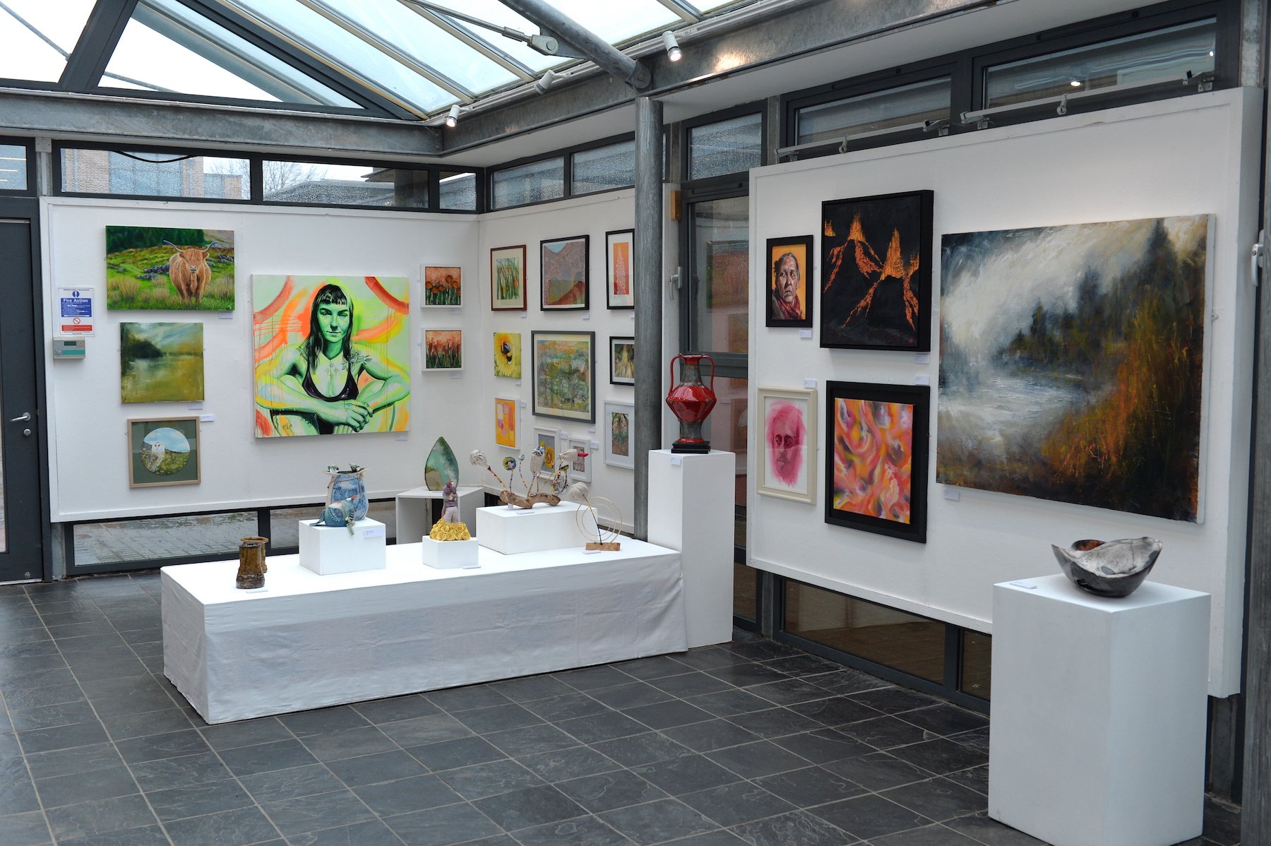 Open Ex_3D corner display.JPG