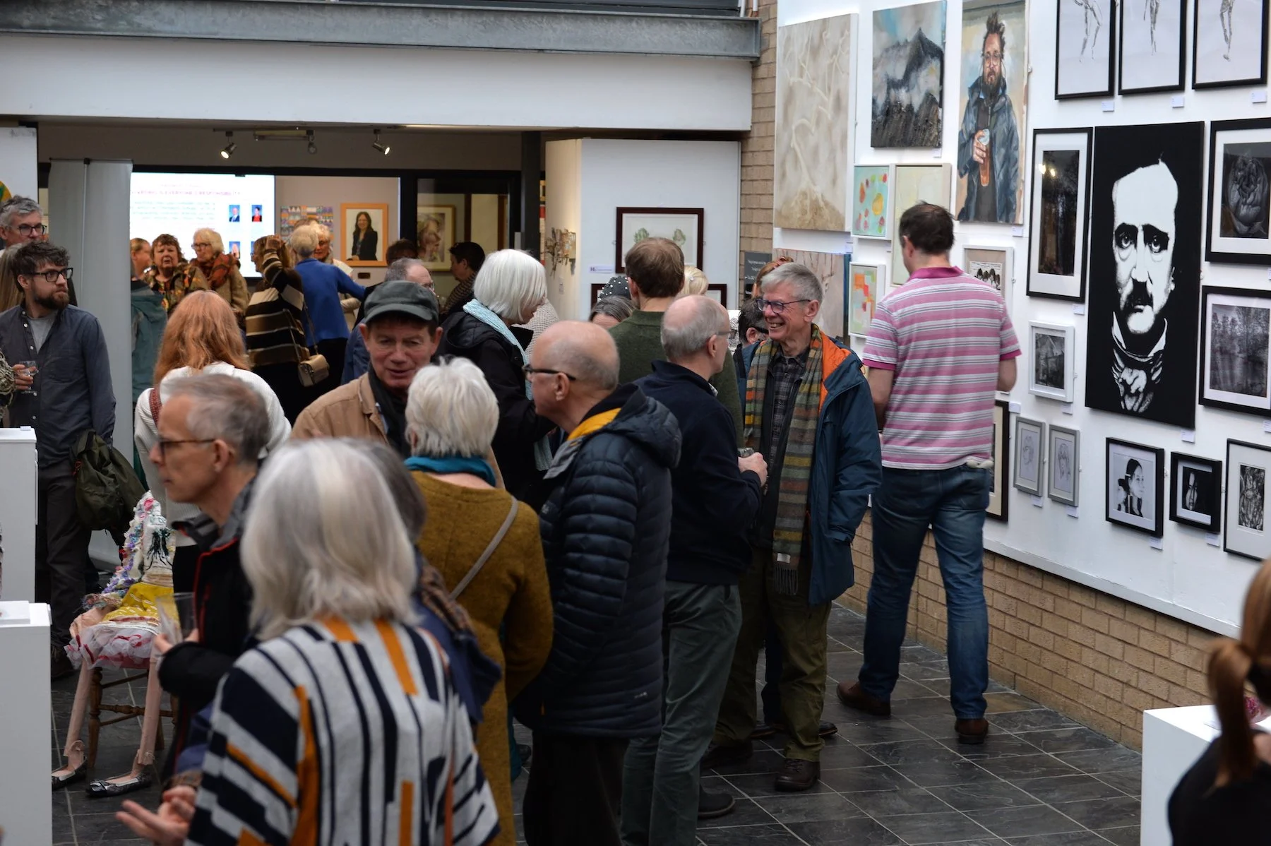 Viewing_busy gallery.JPG