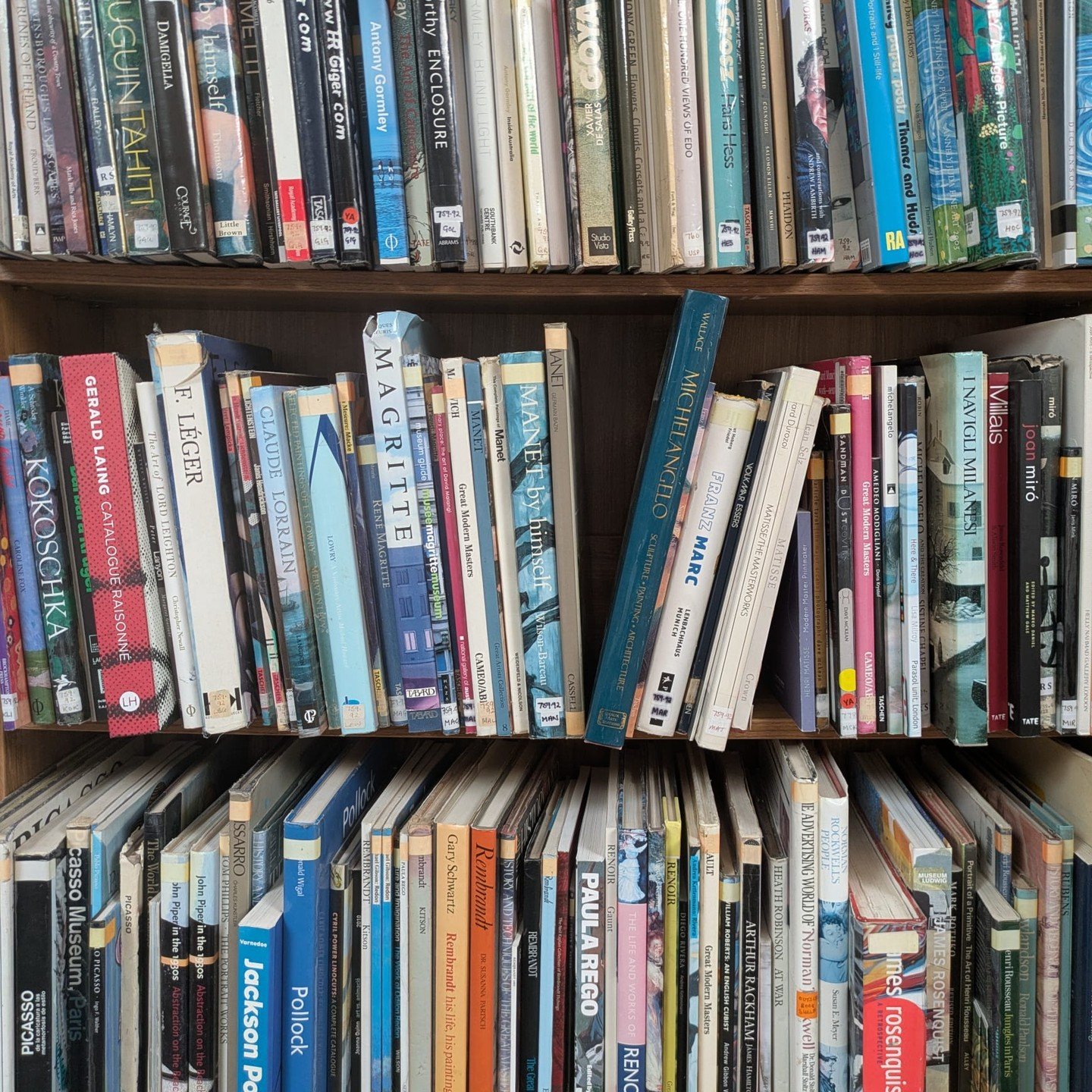 Today is World Book Day, when we celebrate the magic of reading.

Art can inspire writers and books can inspire artists.

Which books have inspired and influenced you? We&rsquo;d love to know, art related or otherwise!

@officialchenderit @banburycam