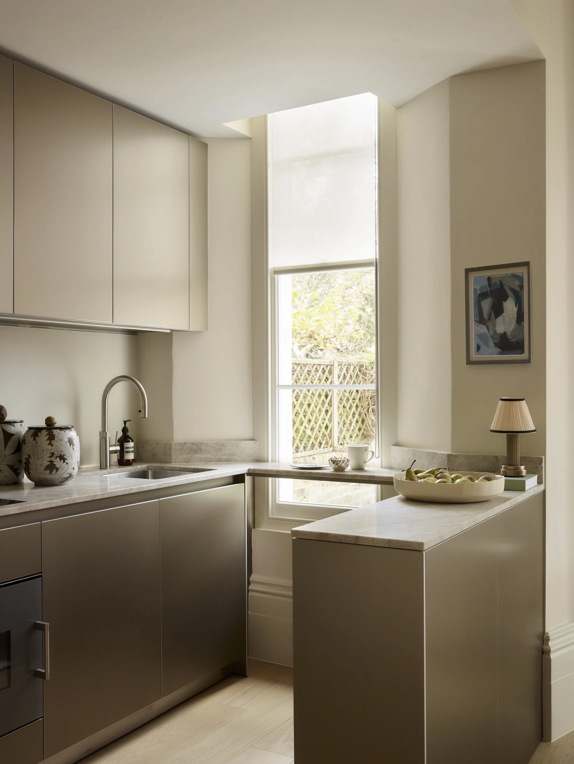 LOW_KITCHEN_ANGLE_SOAP_.jpg