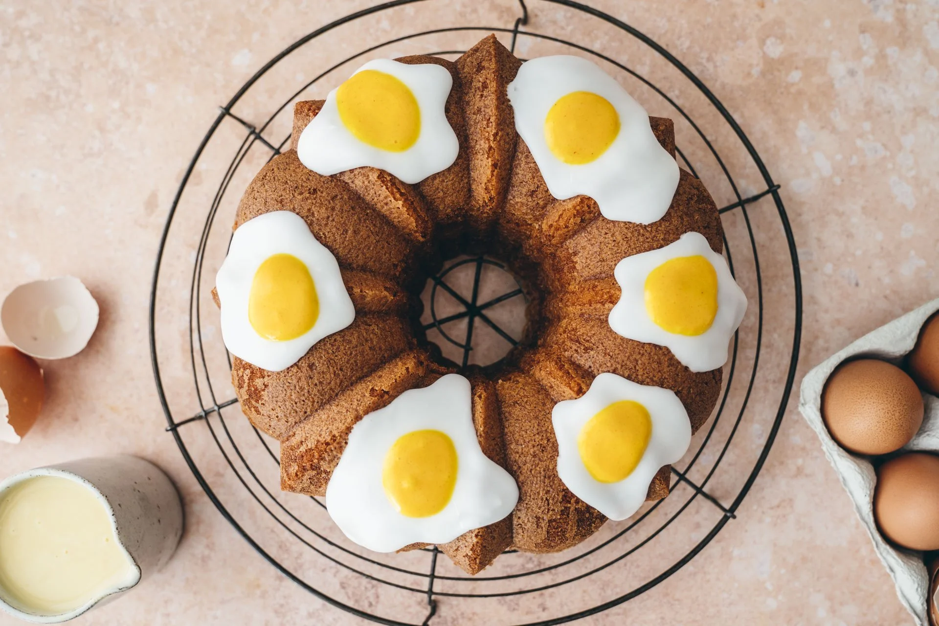 Saftiger Eierlikörkuchen - das beste Rezept — Backbube