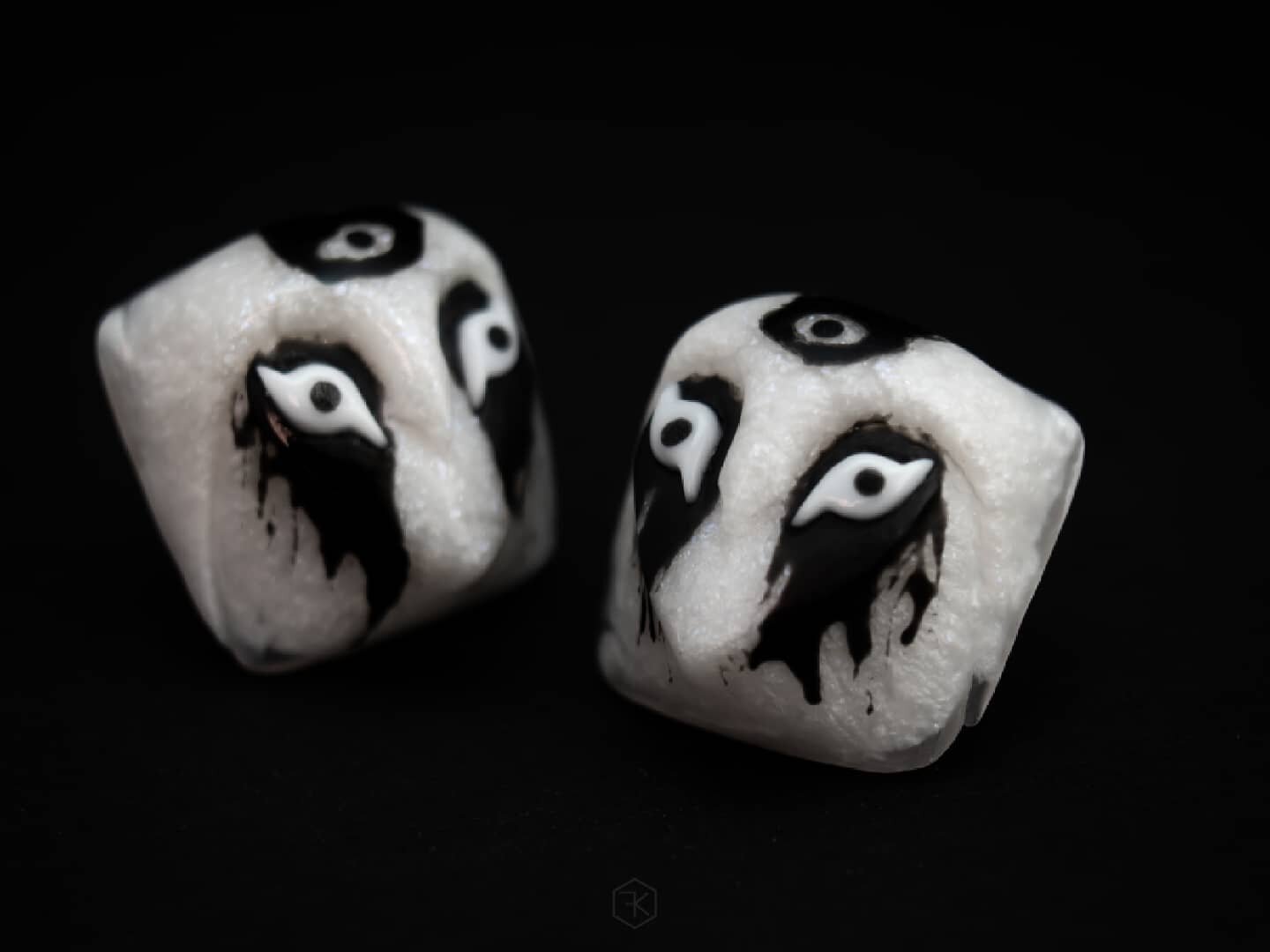 THIRD EYE BLINDER NAYRU 👁️
Flash Sale Now Open for 1hr!

Link in bio to enter; GO GO GO!

#resin #art #resinart #casting #artisan #keycap #keycaps #mechkeys #mechanicalkeyboard #geekhack #mx #keyboard #keps #customkeycaps #sculpt #sculpting #cherrym