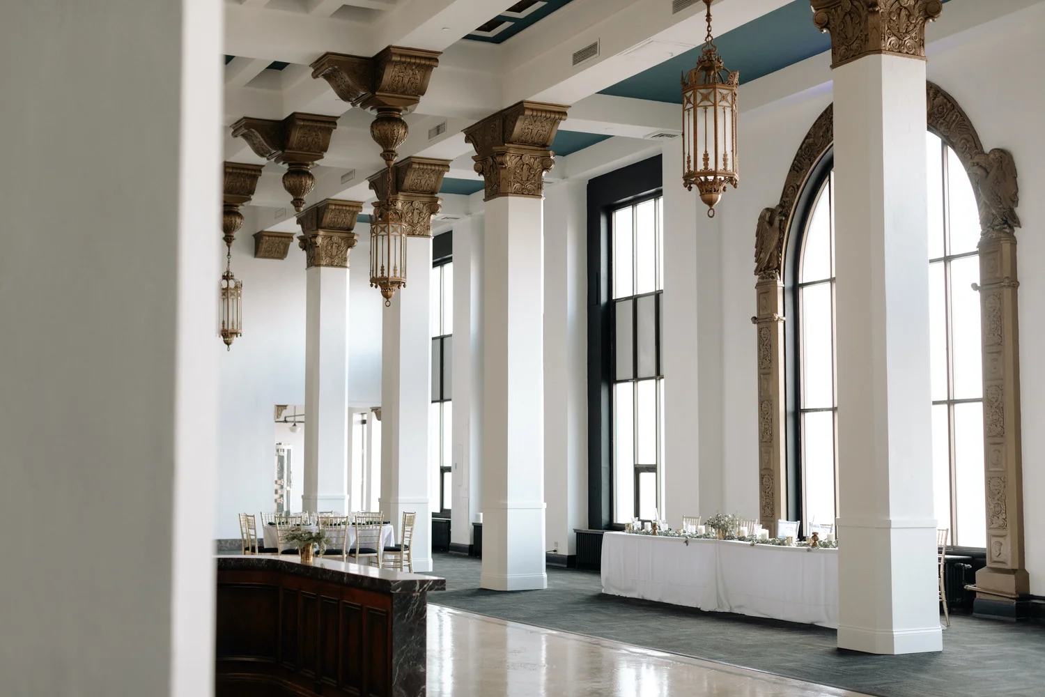 Where are Brides having Wedding at 6