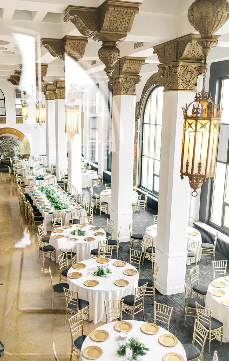 Where are Brides having Wedding at 7