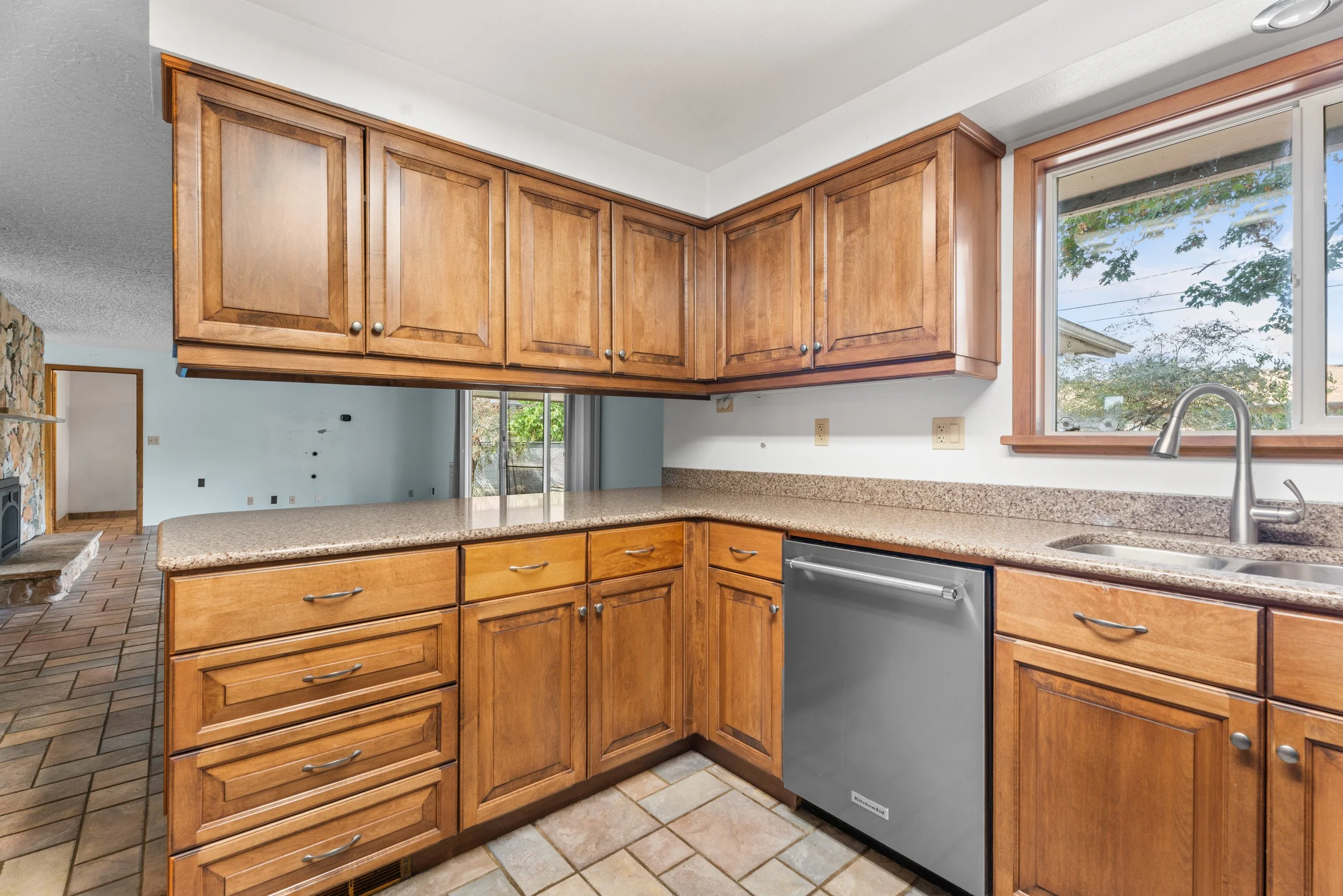 6704 kansas st, vancouver-073.jpg