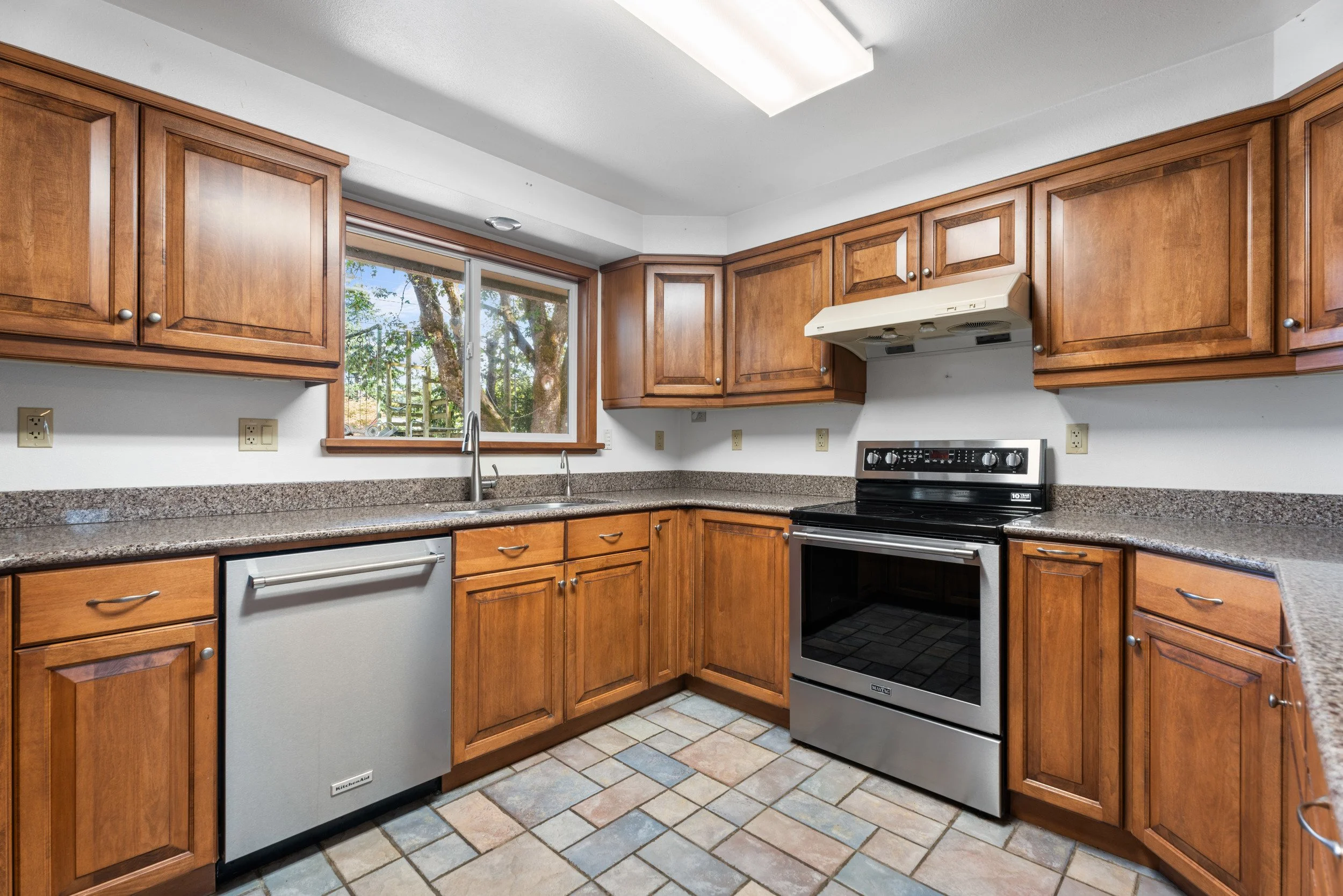 6704 kansas st, vancouver-079.jpg