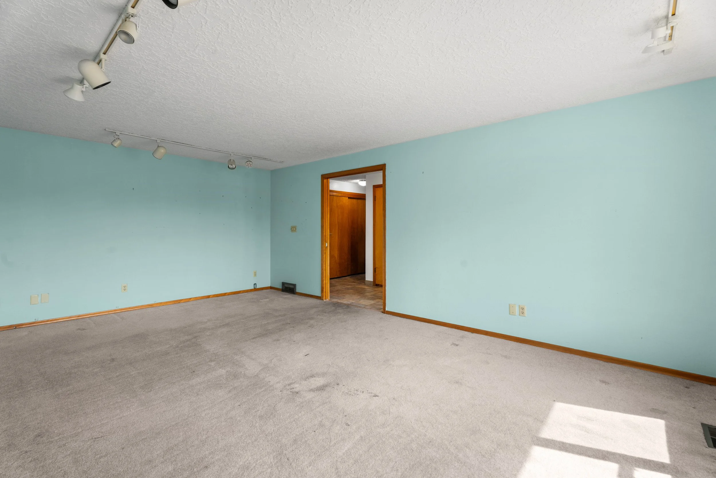 6704 kansas st, vancouver-103.jpg