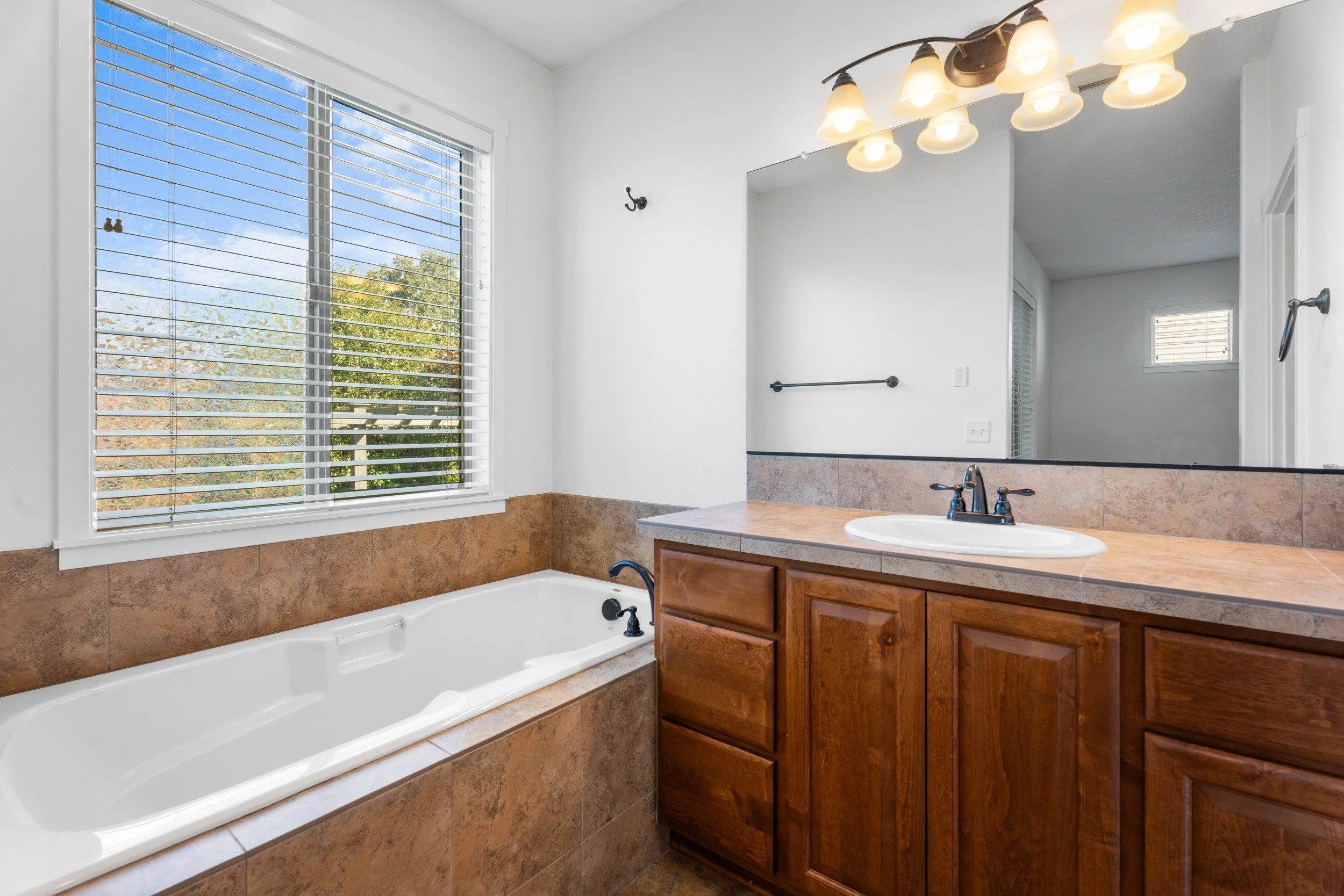 41_15502 ne 106th st, vancouver-115.jpg