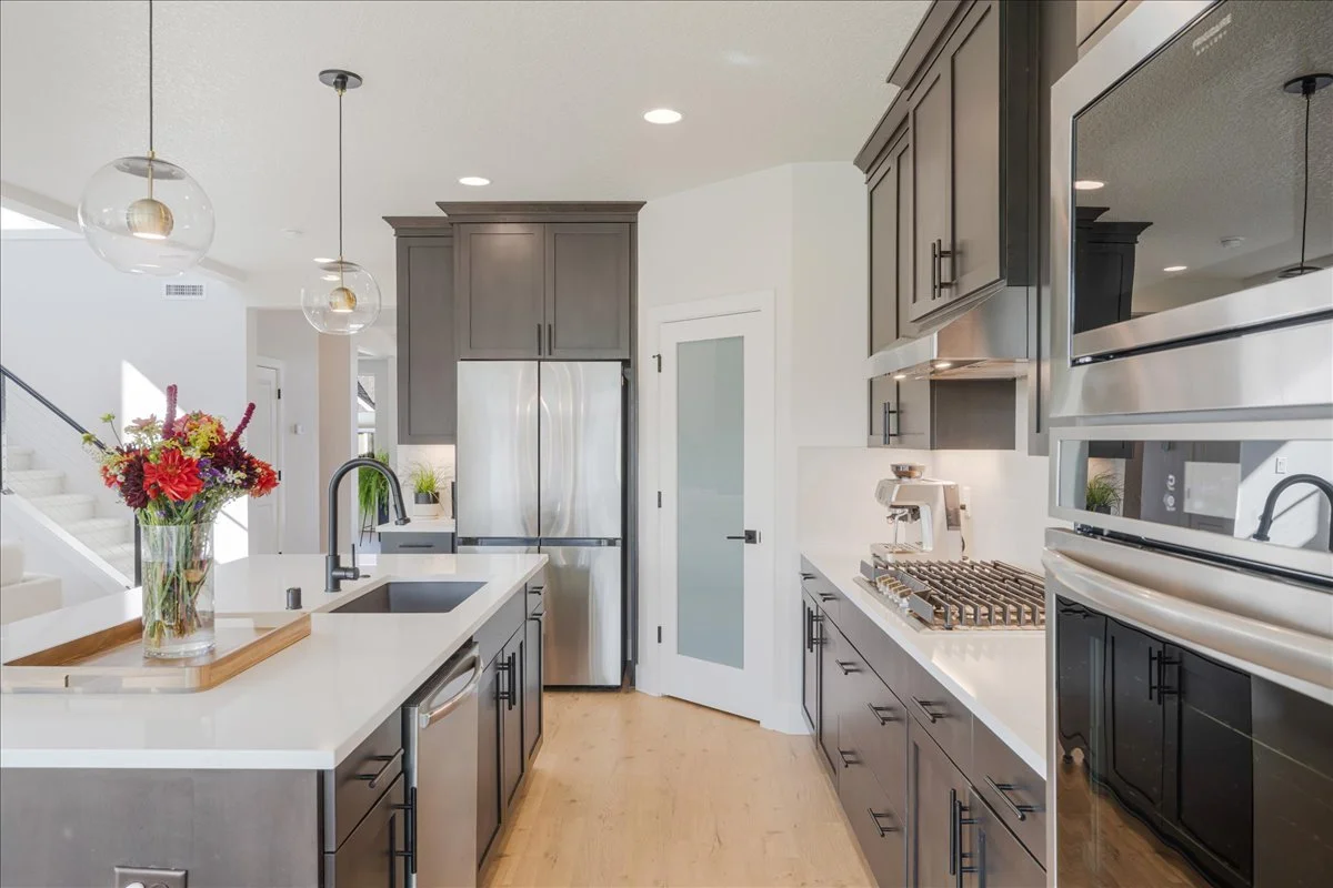 23-1156 N 44th Pl-18.jpg
