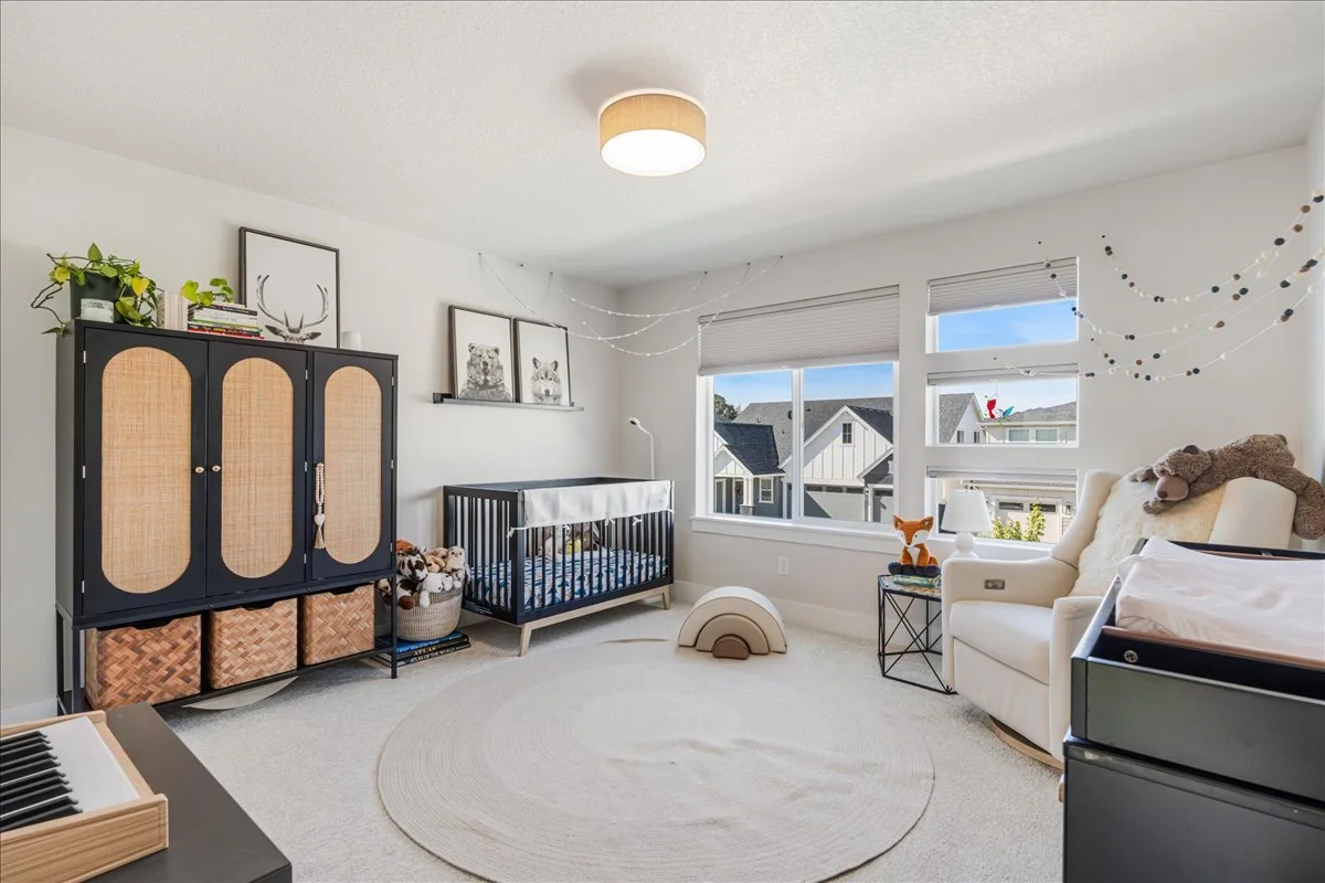 28-1156 N 44th Pl-25.jpg