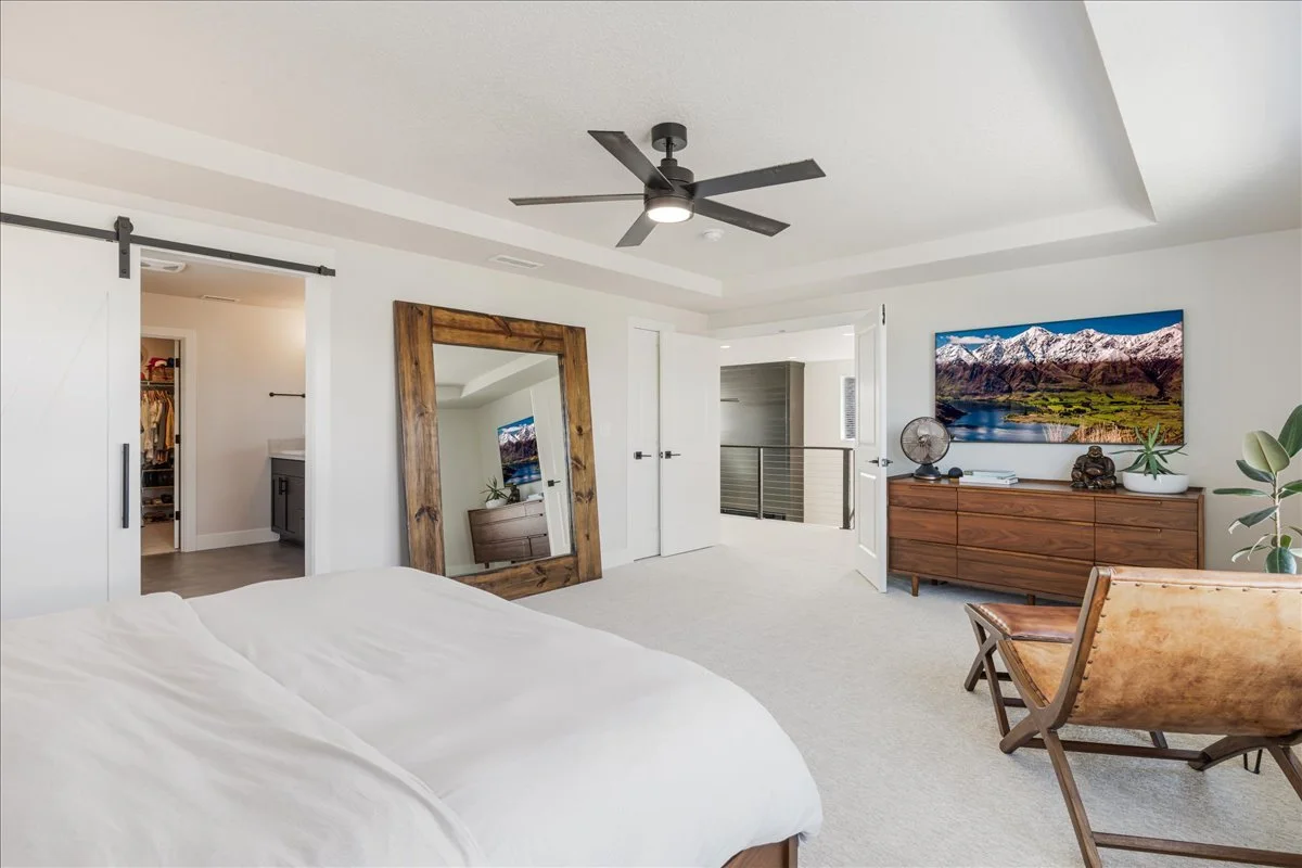 31-1156 N 44th Pl-28.jpg