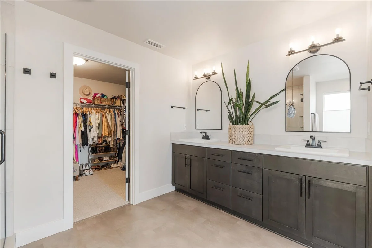 33-1156 N 44th Pl-30.jpg