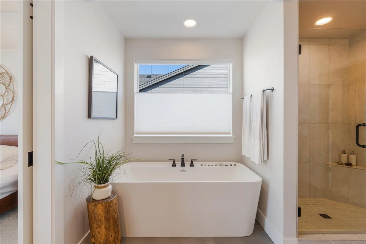 35-1156 N 44th Pl-32.jpg