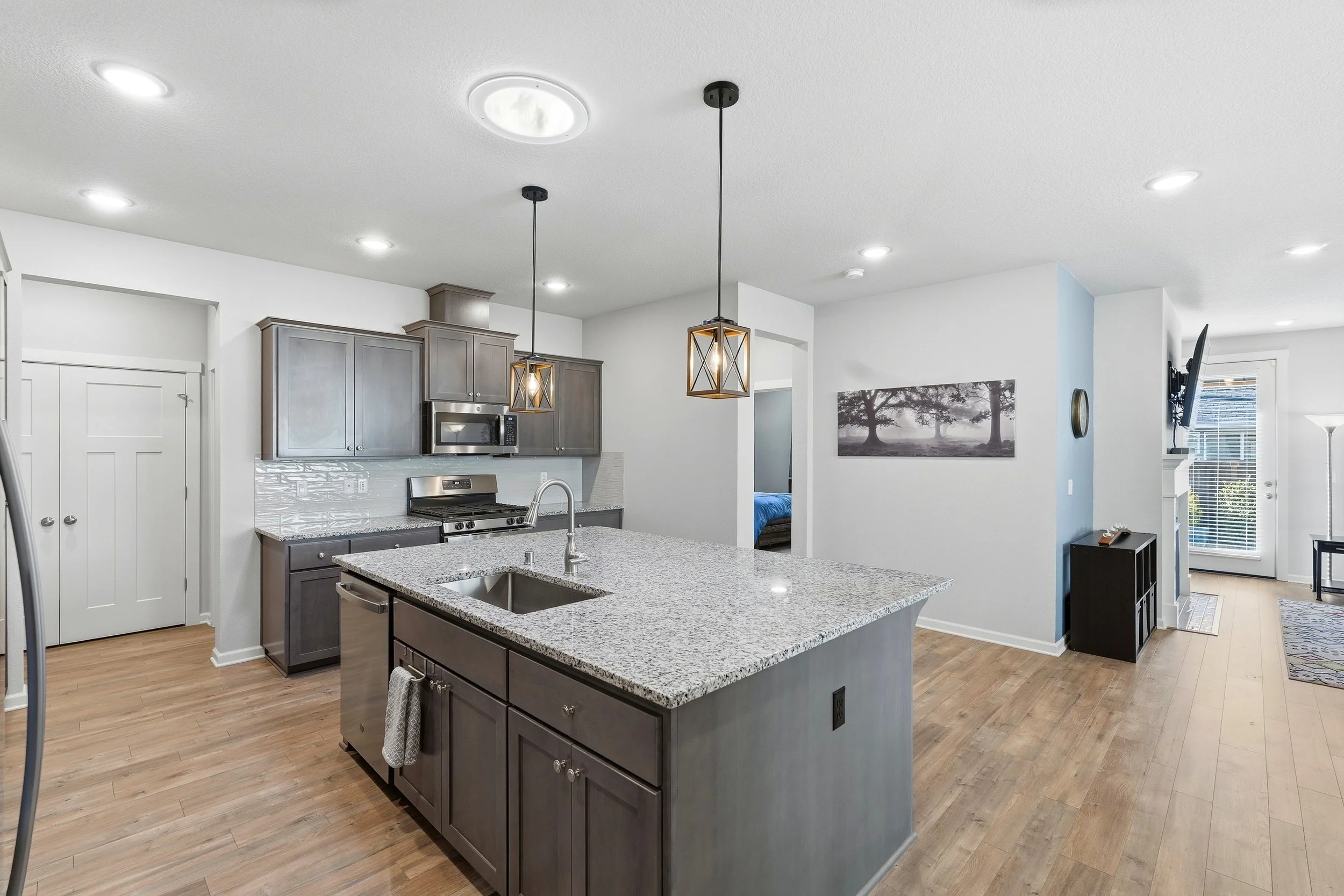 20-014_3713 S 41st Pl-069.jpg