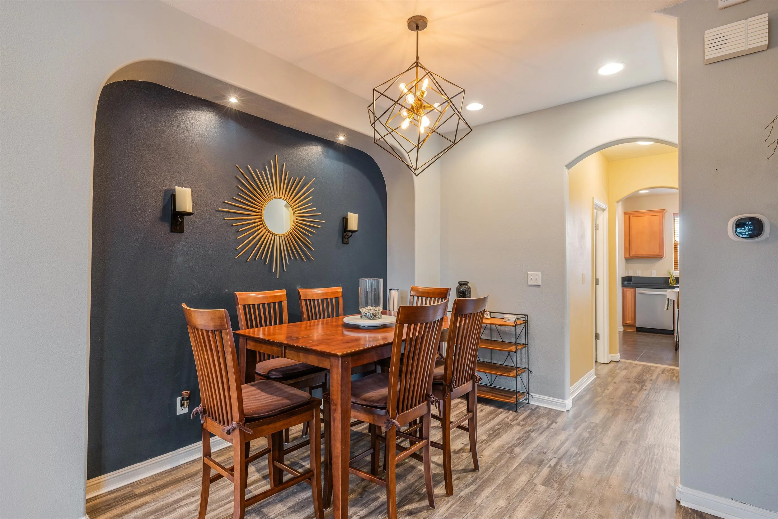 15-8201 NE 53rd Way-37.jpg