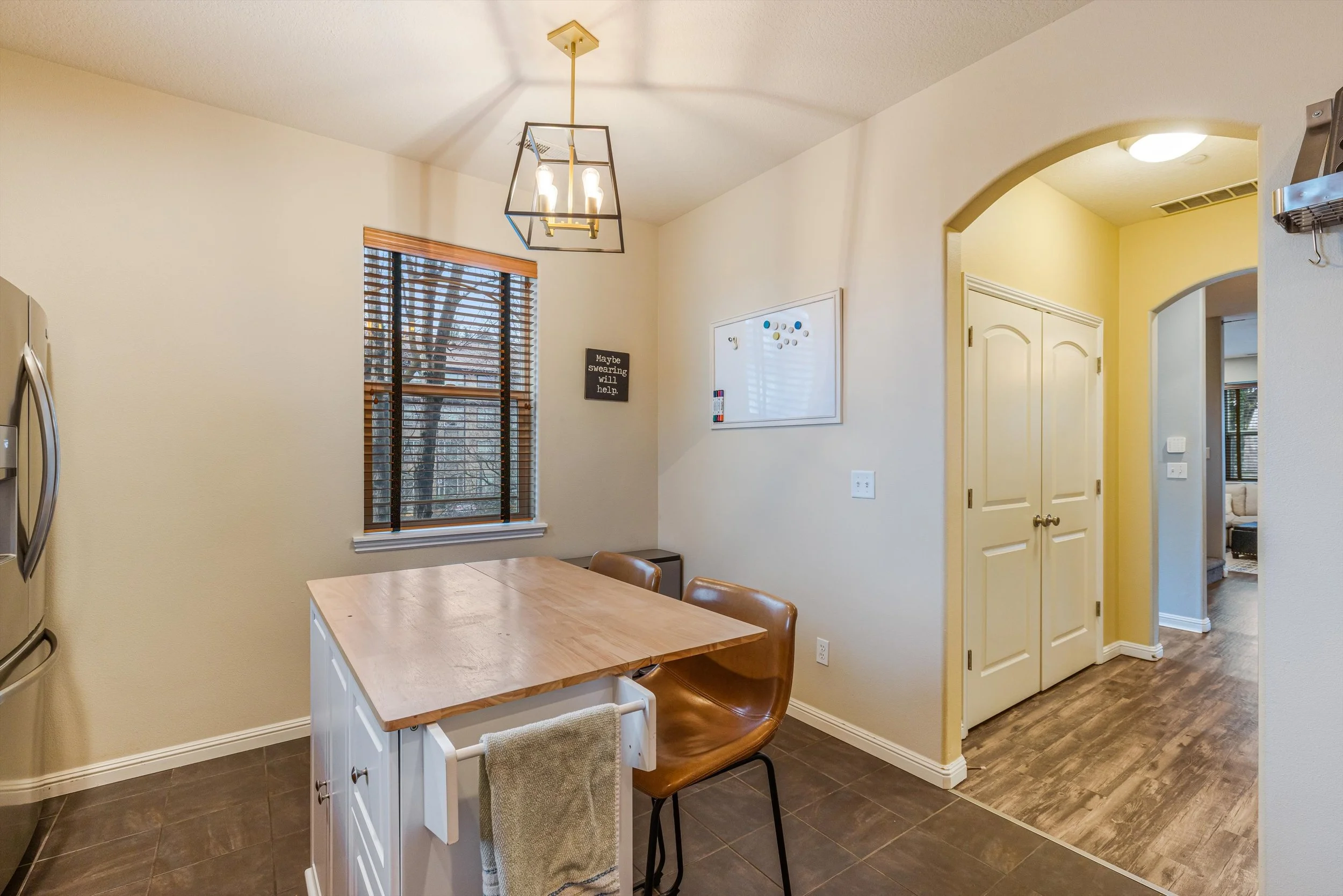 17-8201 NE 53rd Way-15.jpg