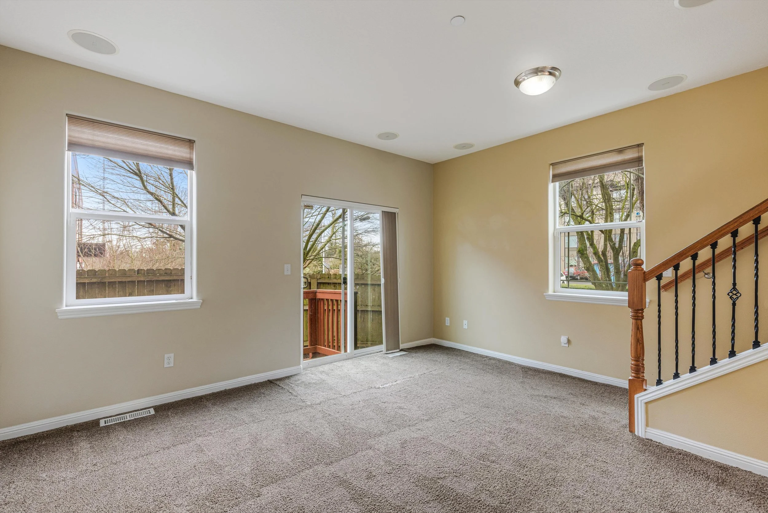 33-8201 NE 53rd Way-10.jpg