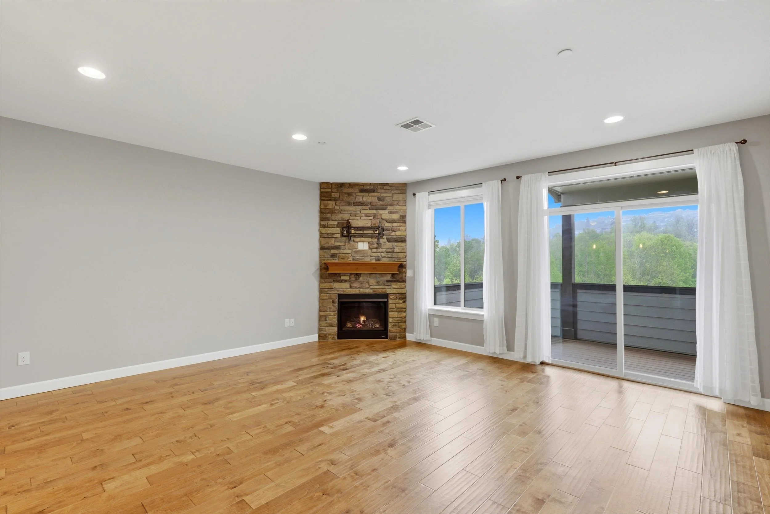 15-4307 NW Sage Loop (11).jpg