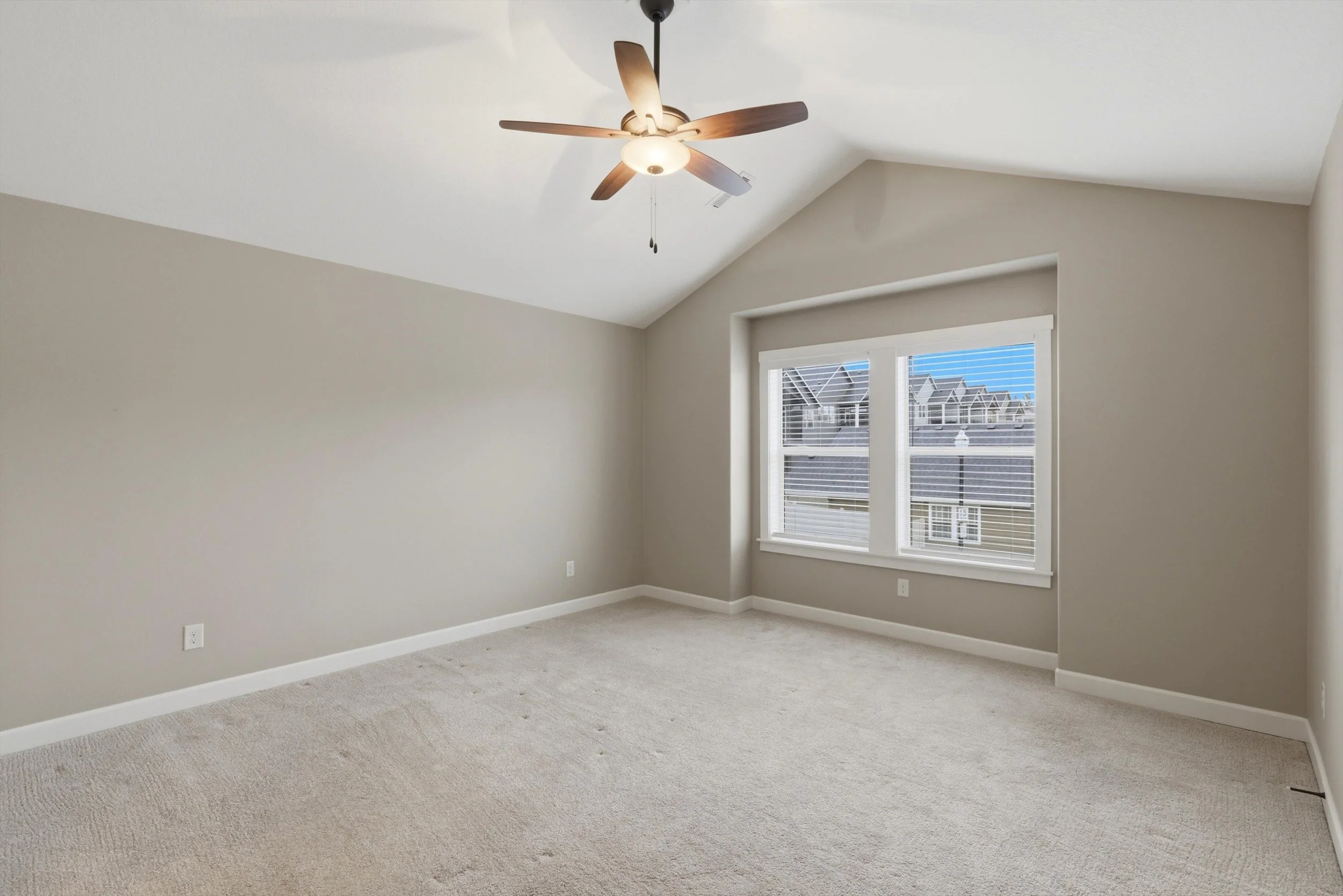 23-4307 NW Sage Loop (22).jpg