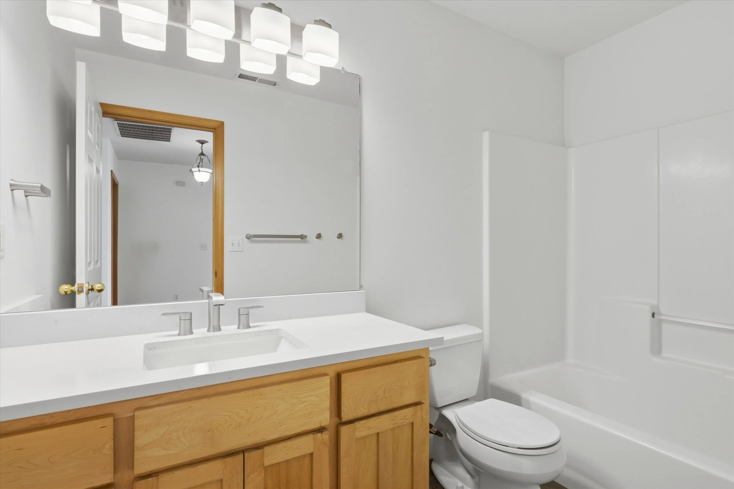 43-2985921--18211-ne-33rd-cir---chelsey-larow_043.jpg