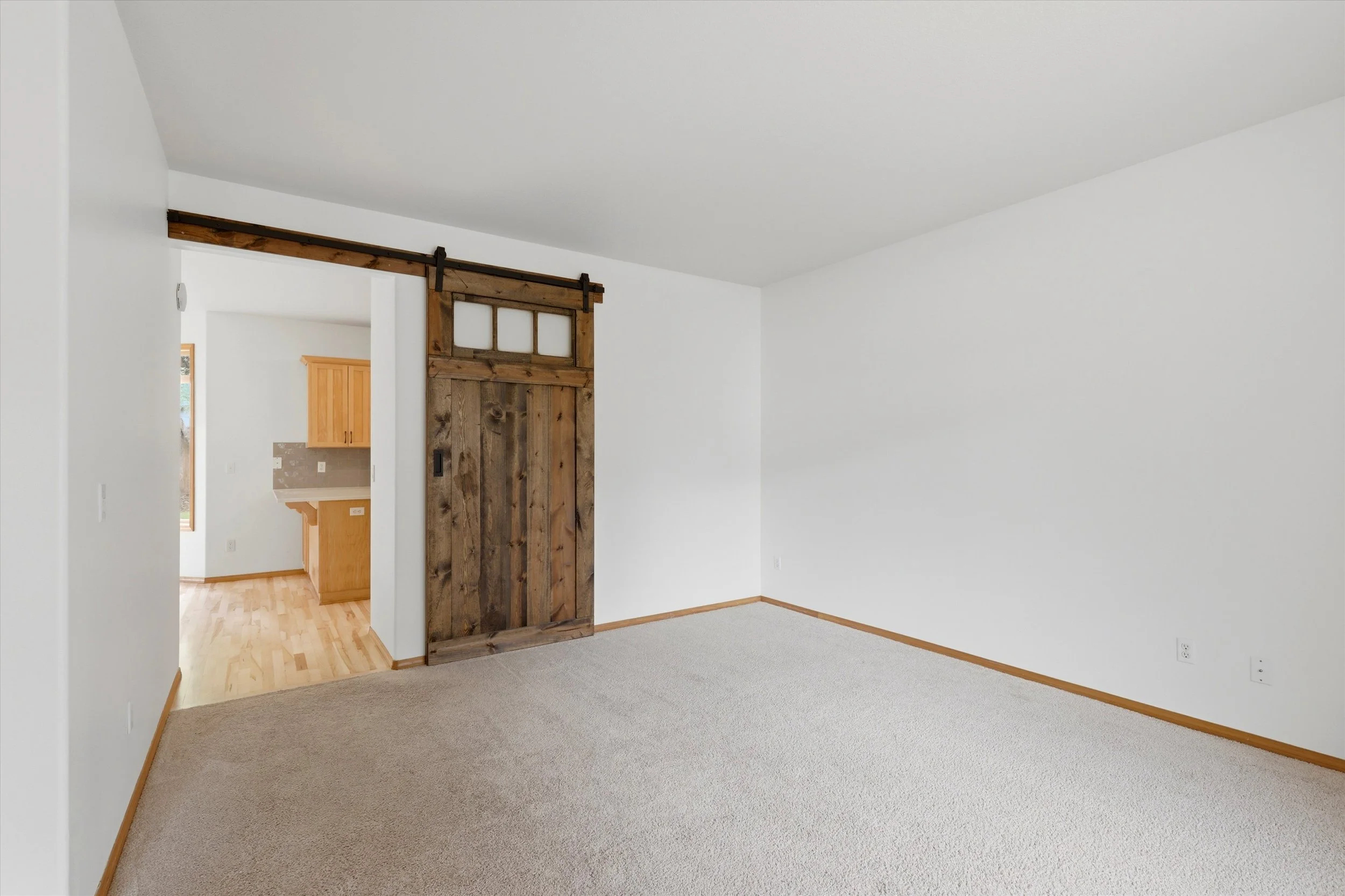 14-2985921--18211-ne-33rd-cir---chelsey-larow_014.jpg