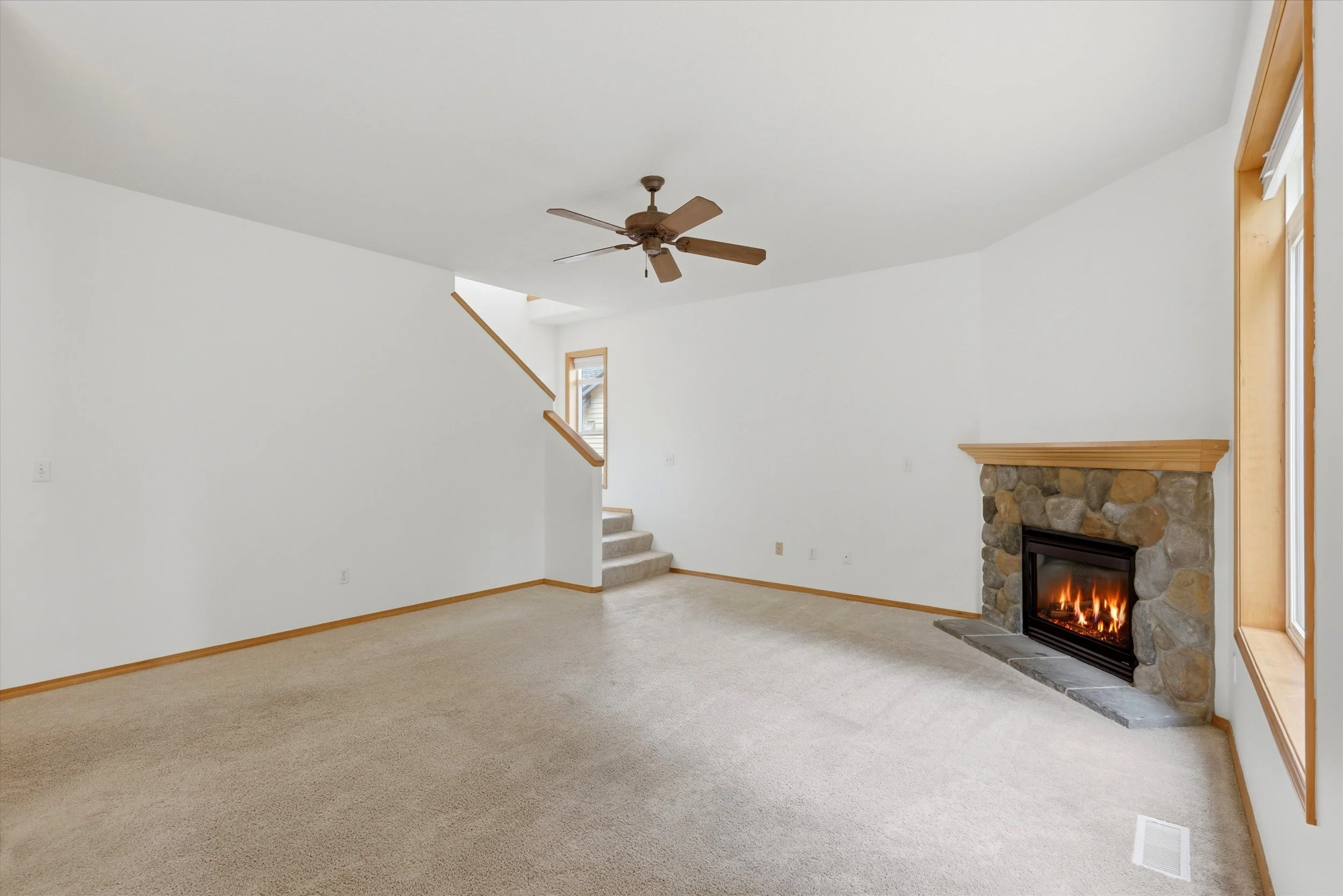 18-2985921--18211-ne-33rd-cir---chelsey-larow_018.jpg