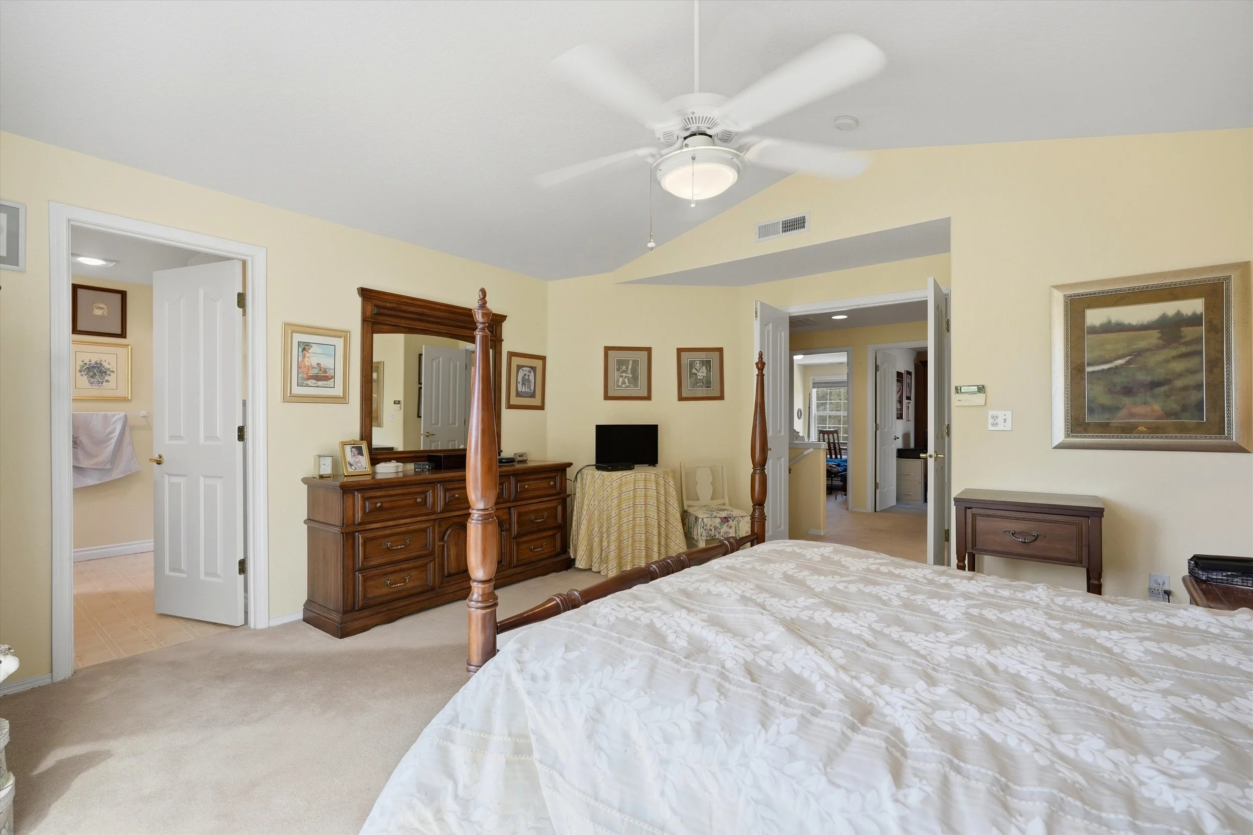 25-17407 SE 25th Way (28).jpg