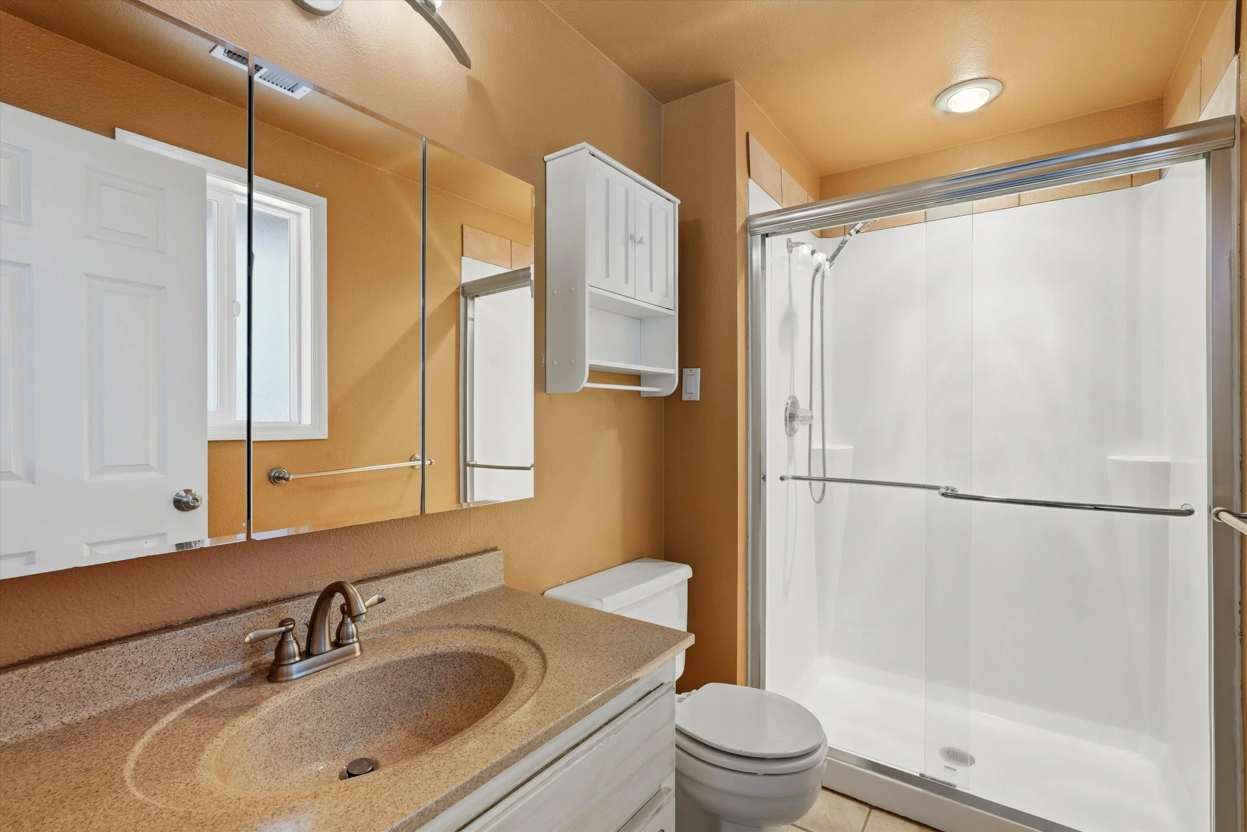 20-8404 NE 29th Ave-21.jpg