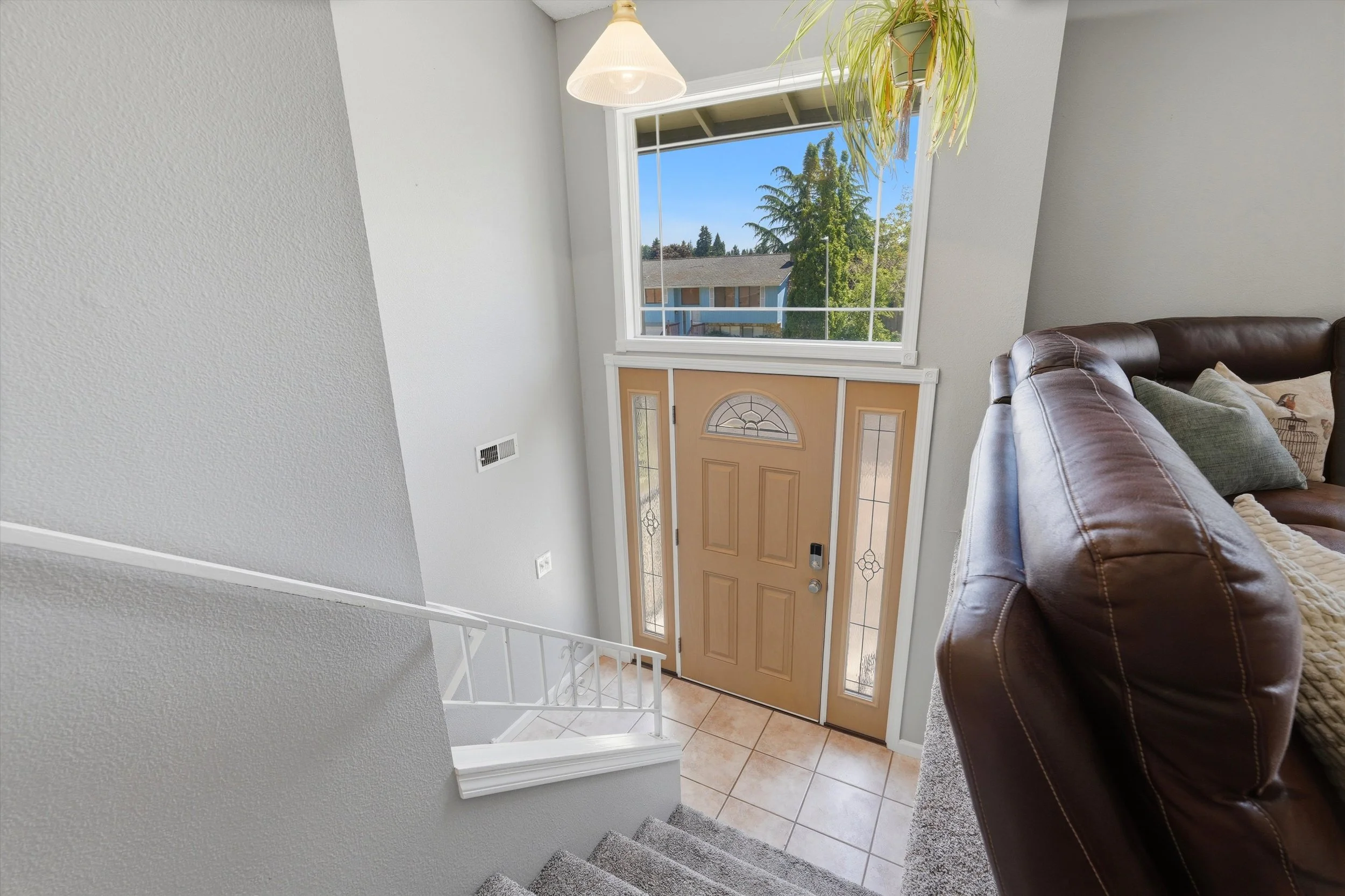 21-8404 NE 29th Ave-15.jpg