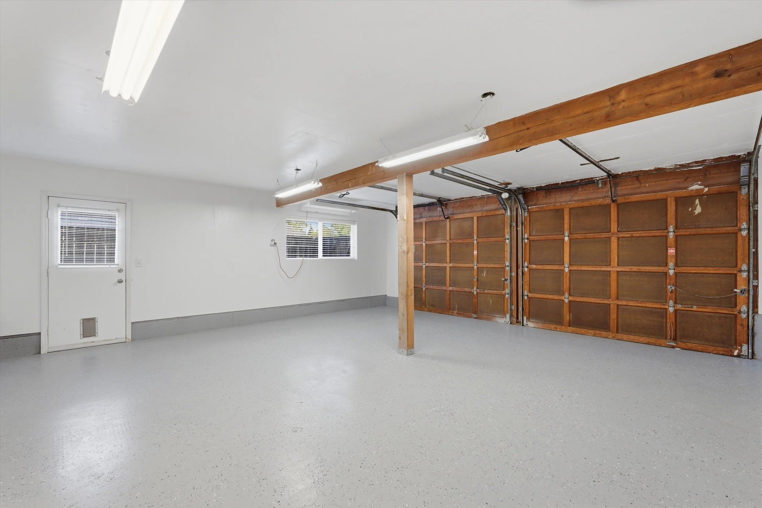 30-8404 NE 29th Ave-8.jpg