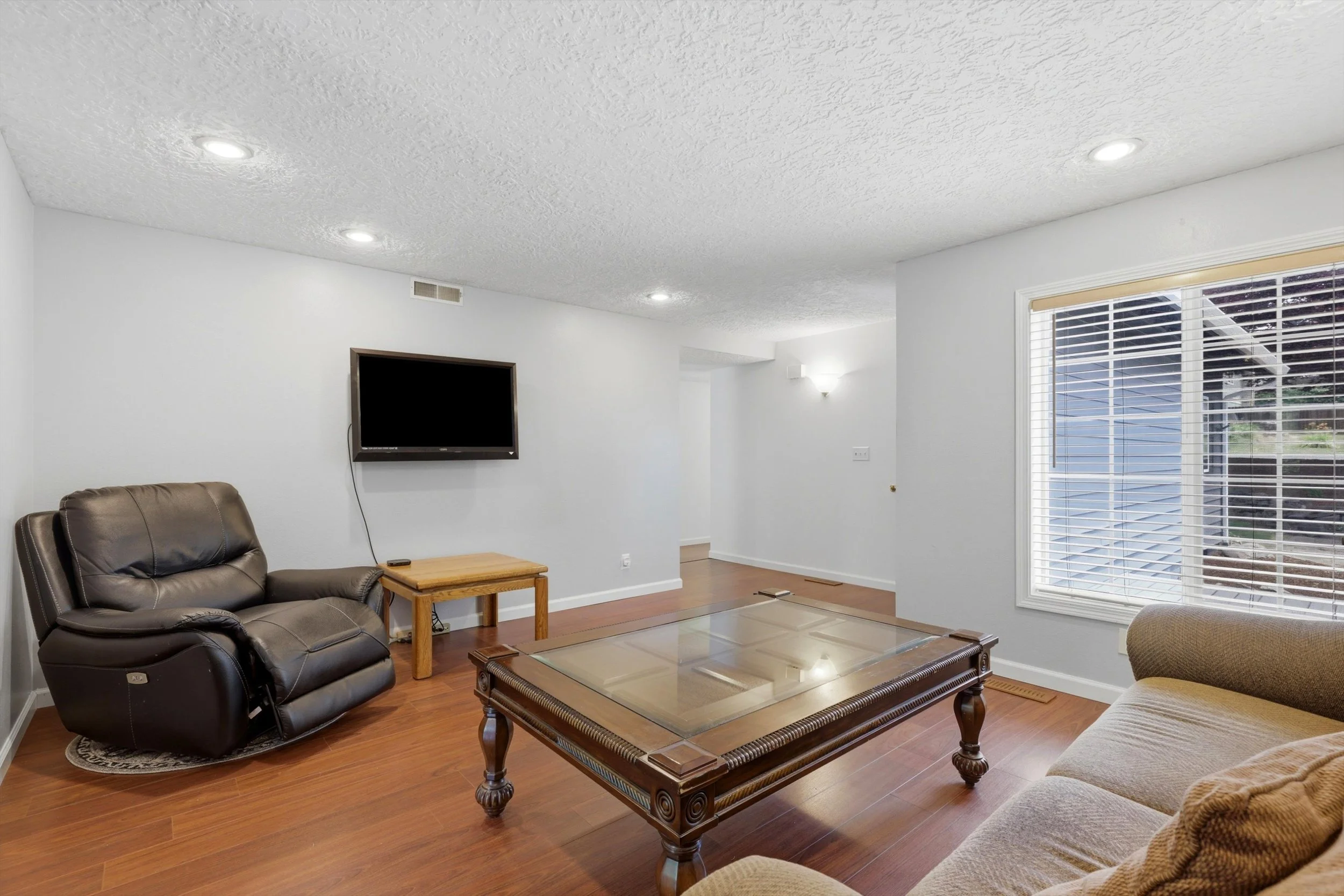 14-10112 NW 4th Ave-1.jpg