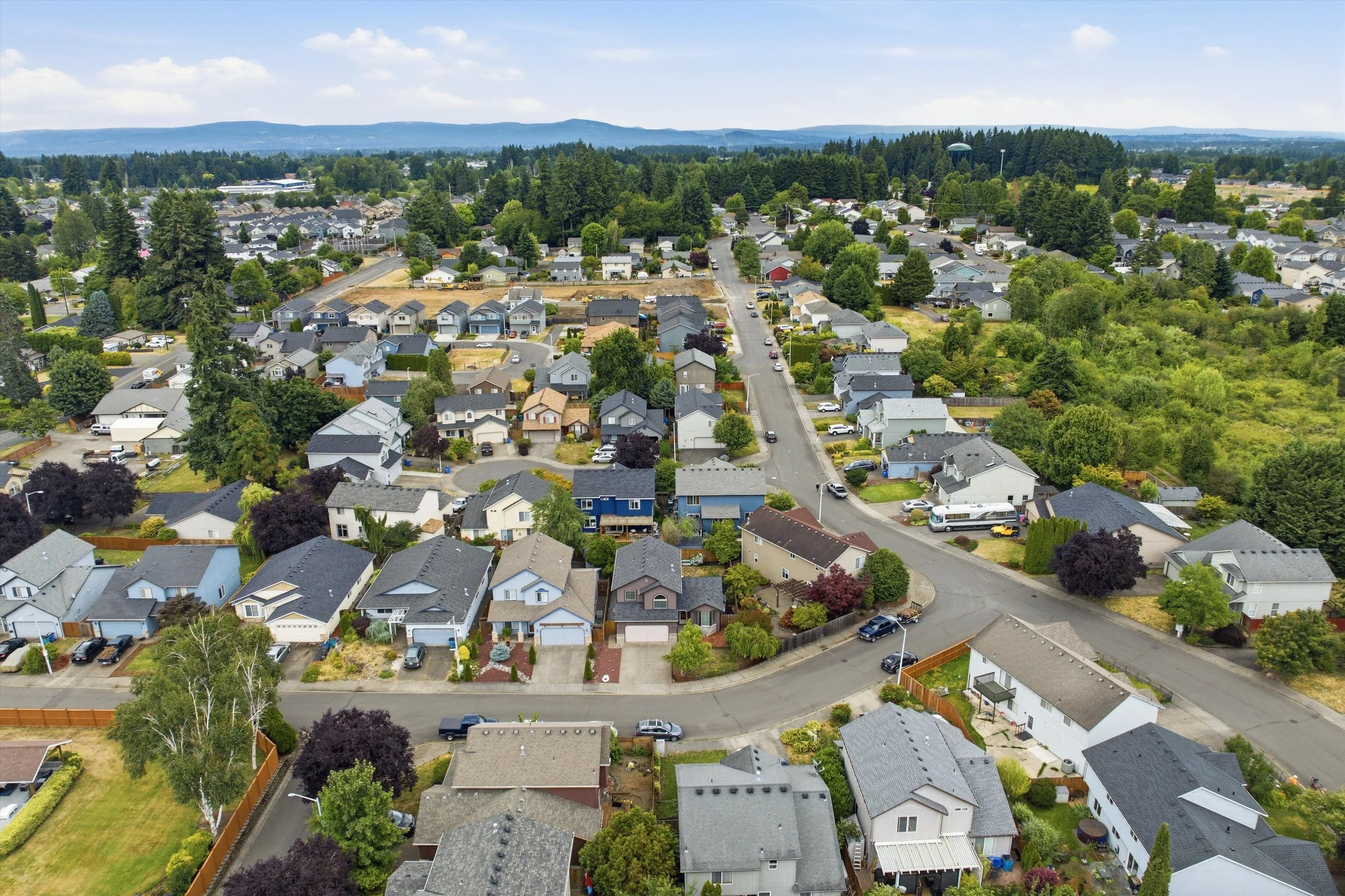 02-5611 NE 50th Pl aerial-7.jpg