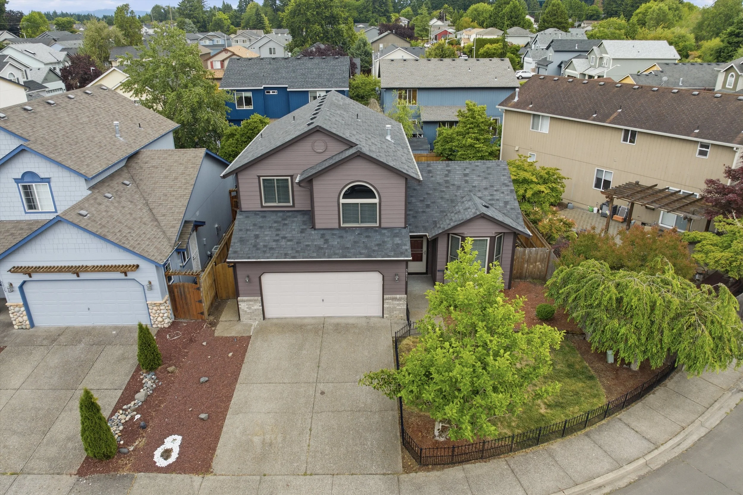 05-5611 NE 50th Pl aerial-2.jpg