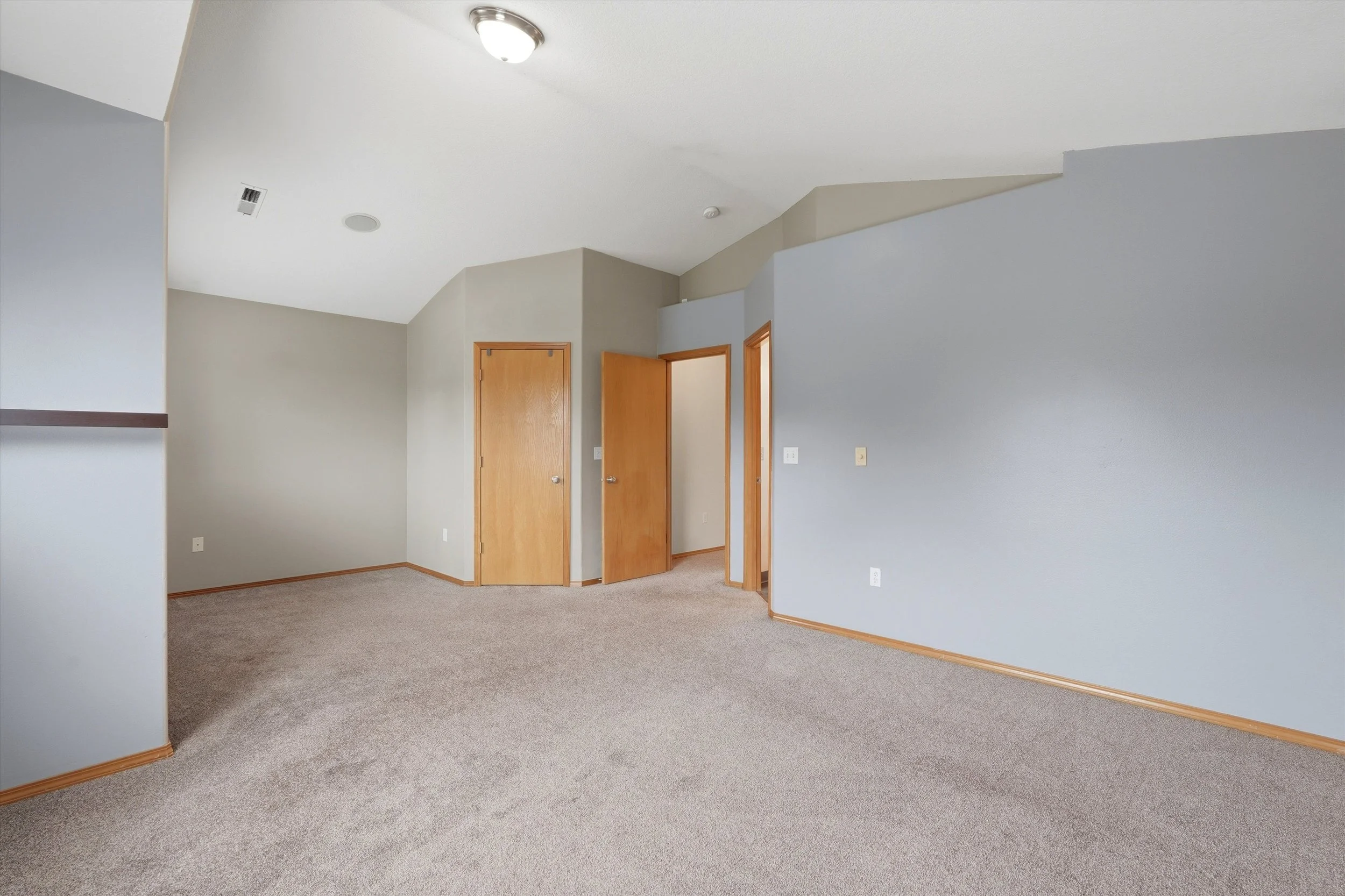 31-5611 NE 50th Pl-20.jpg