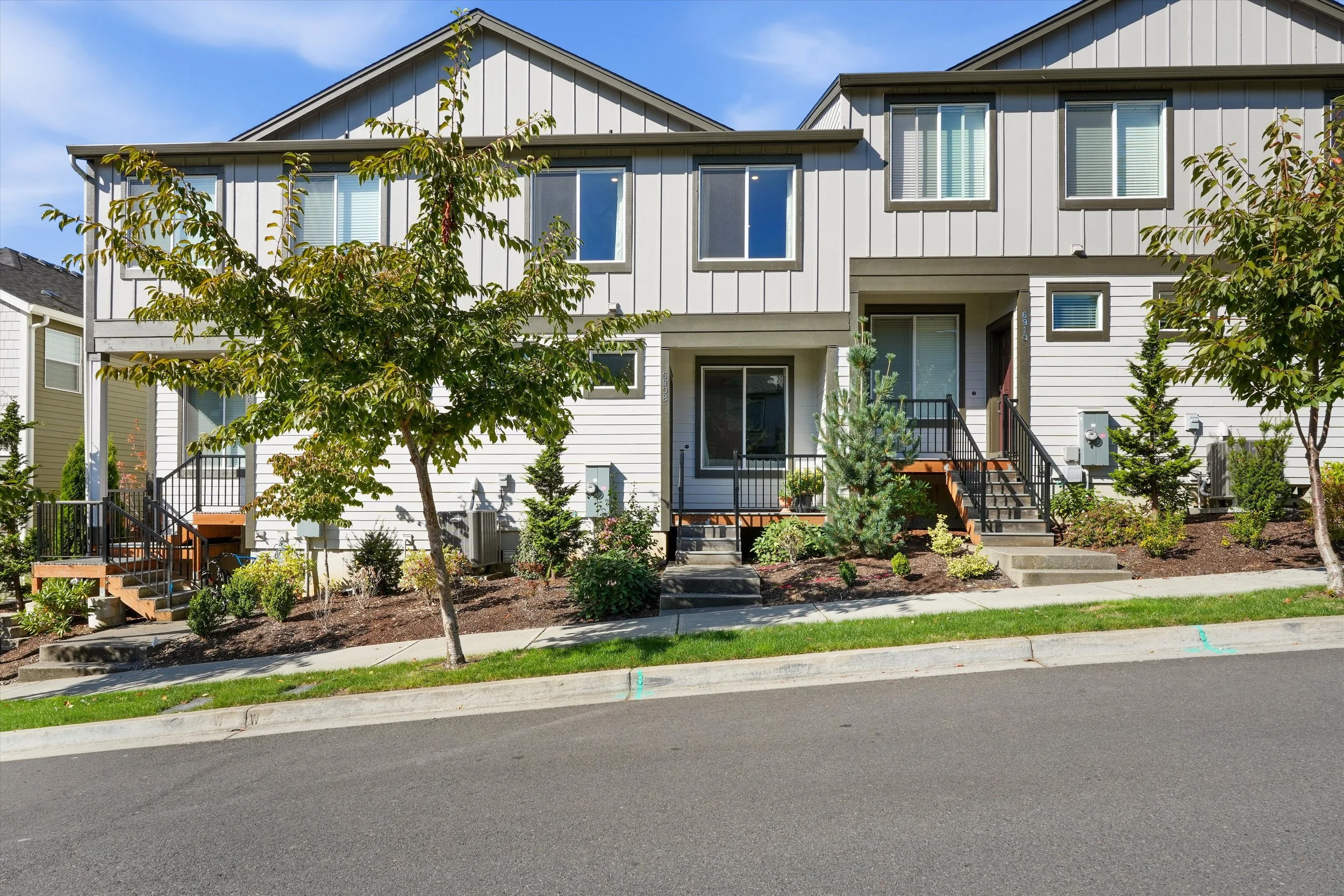01-6908 NE 16th Ave-1.jpg