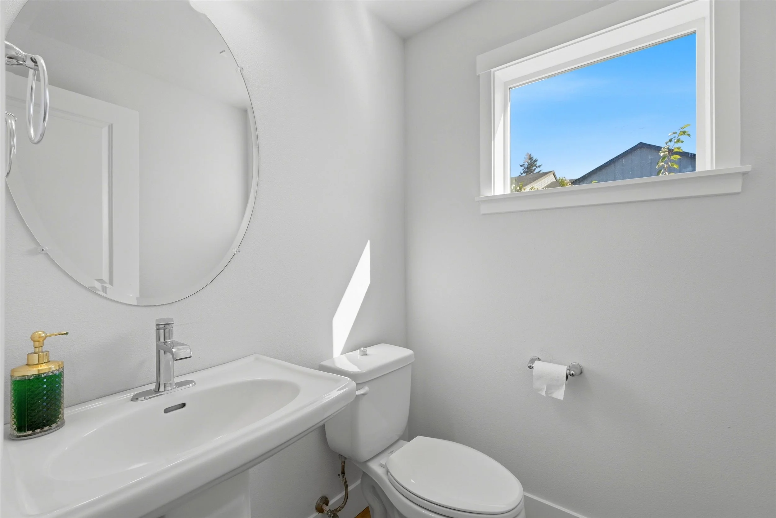 14-6908 NE 16th Ave-14.jpg