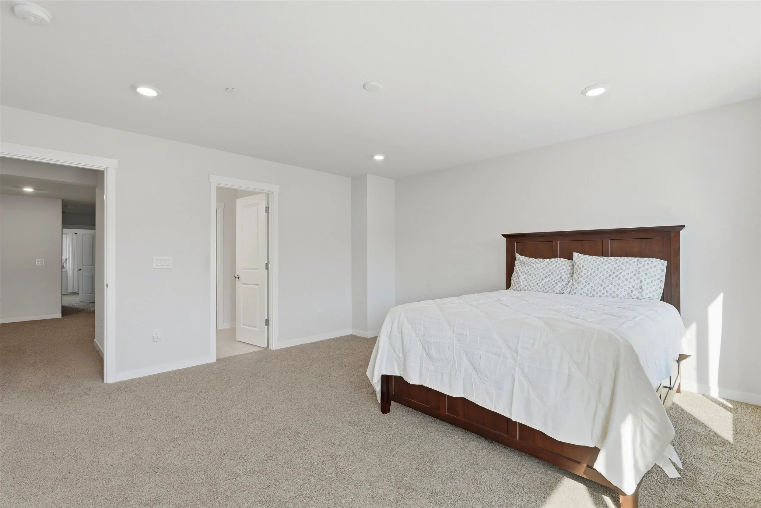 16-6908 NE 16th Ave-16.jpg