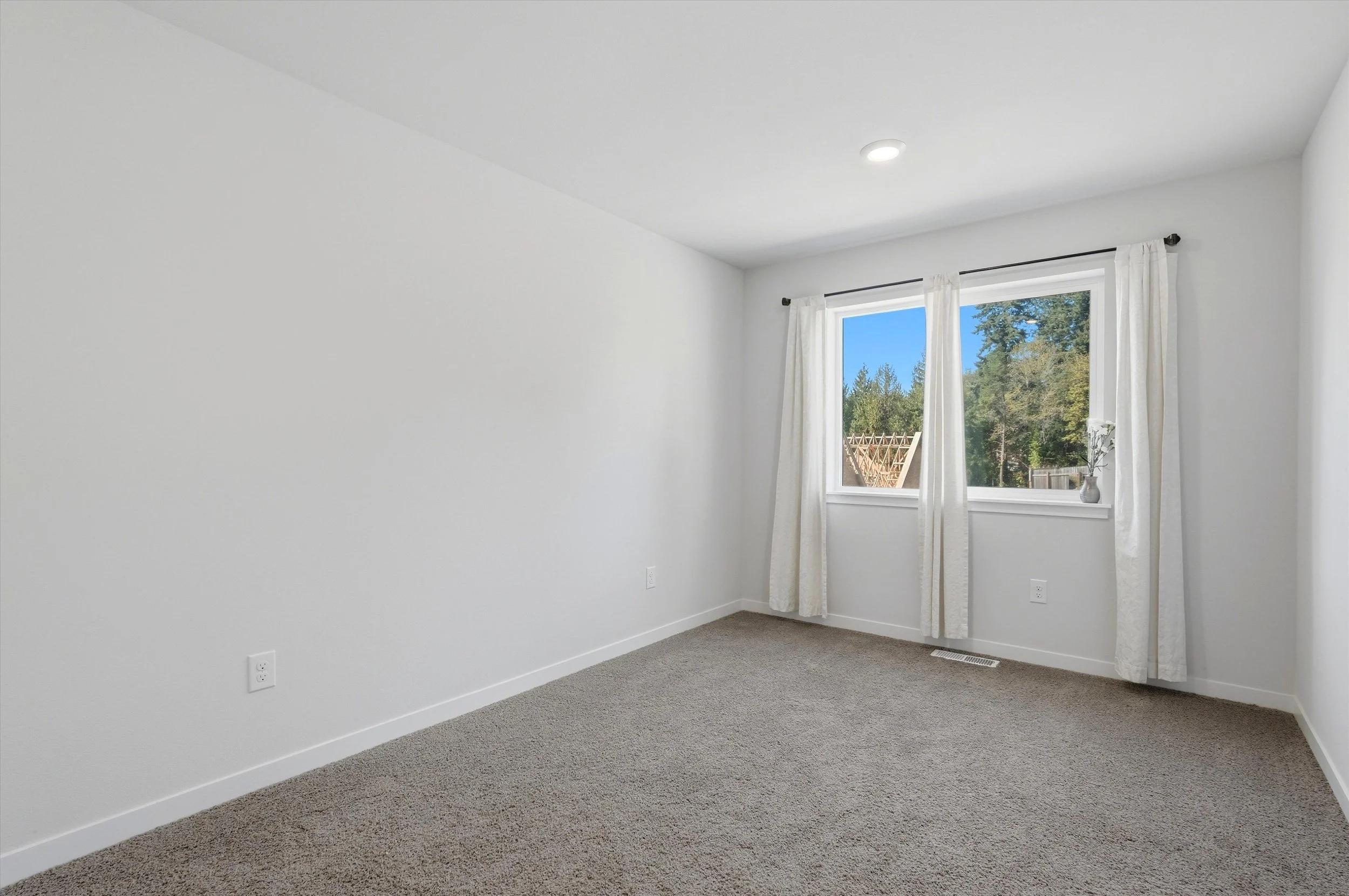 22-6908 NE 16th Ave-23.jpg