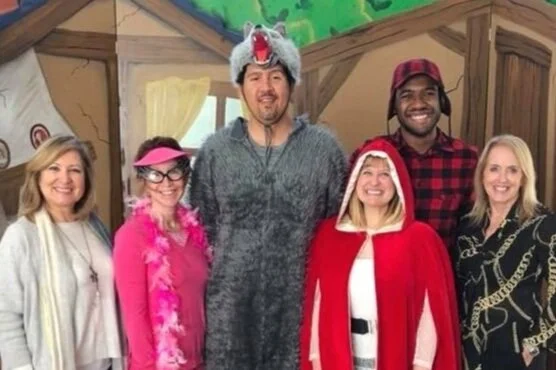 Little Red Riding Hood Opera Performed for 15,000 Children