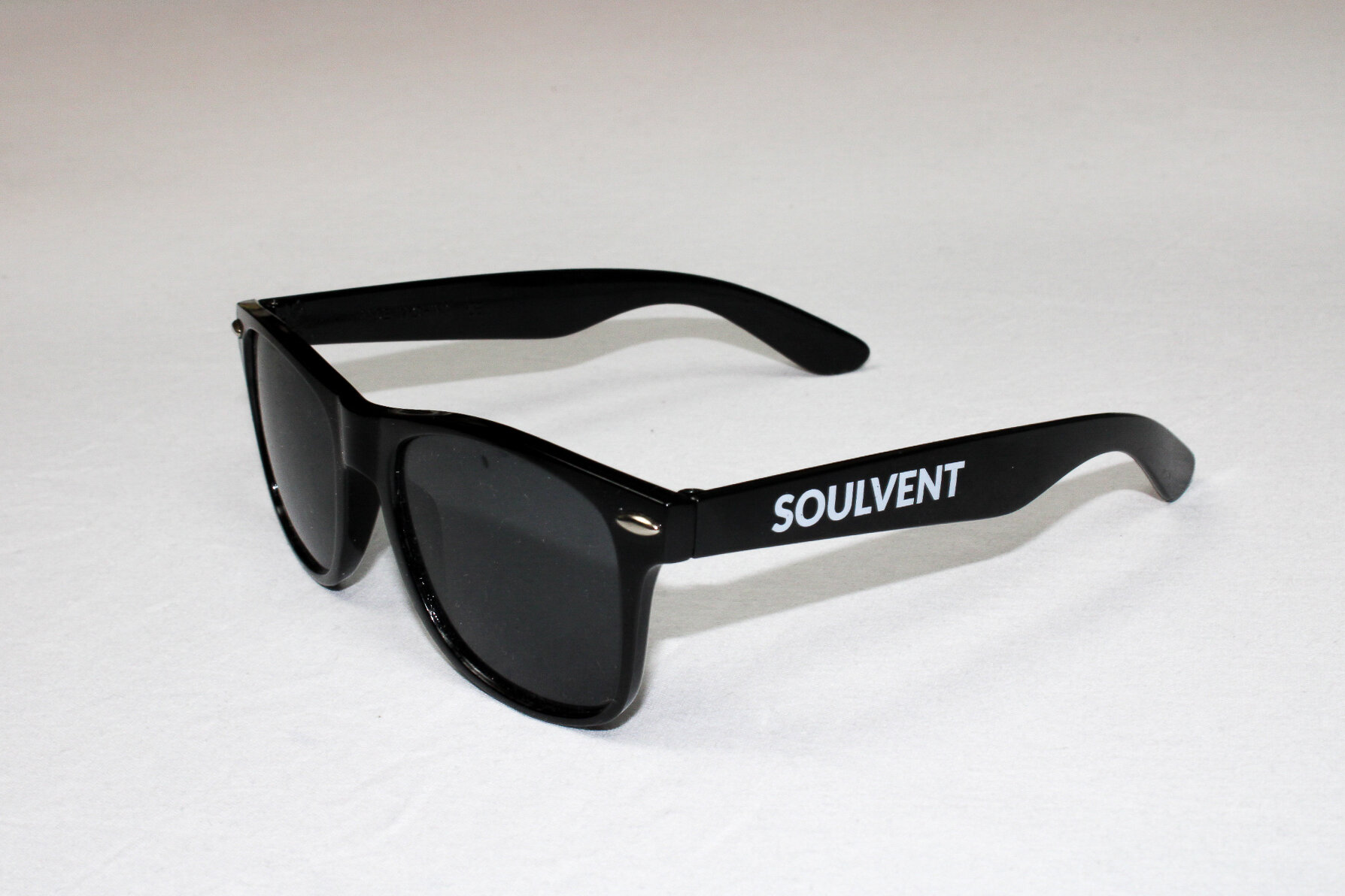 Sunglasses (White on Black)