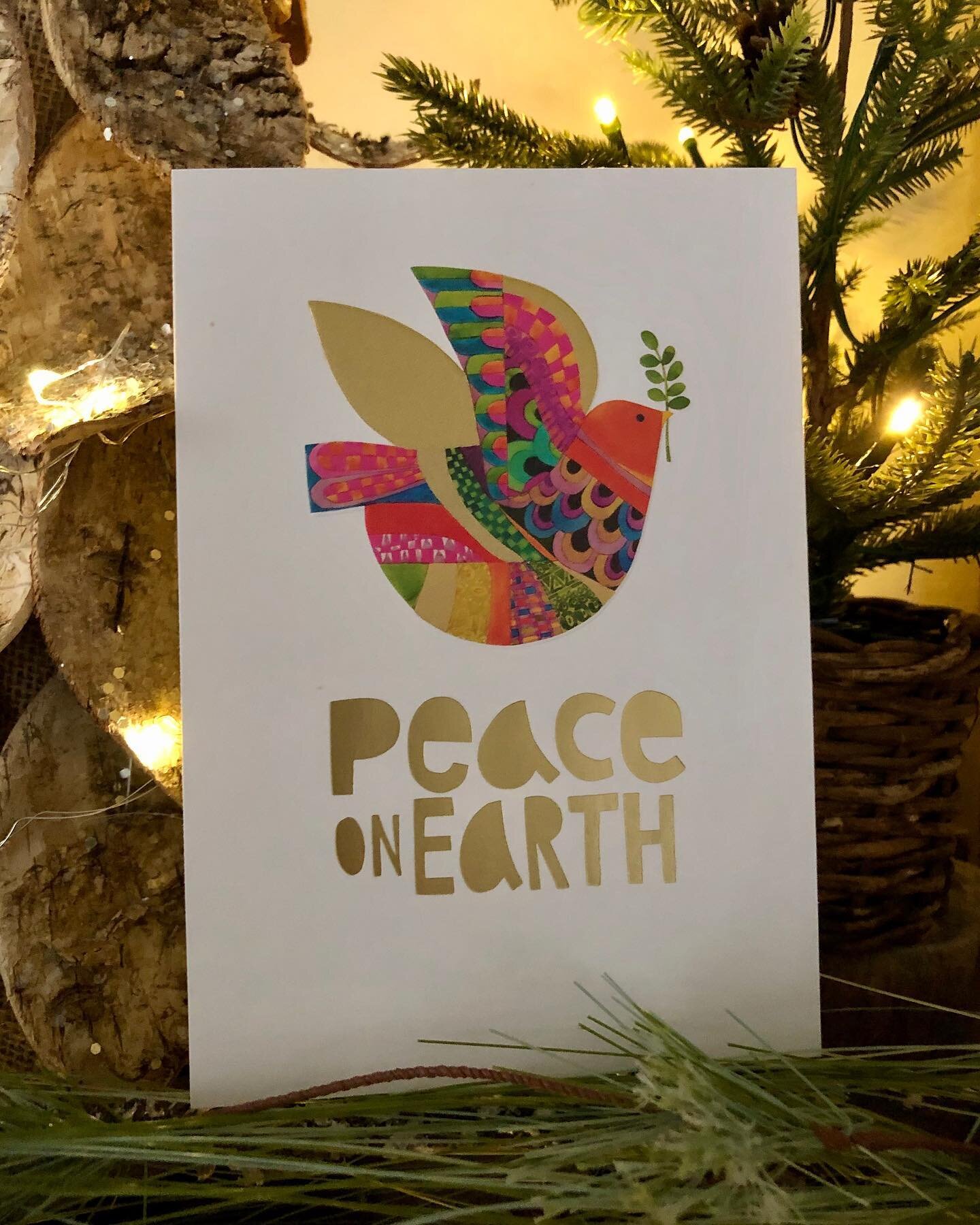 My dear Type 9 friend, @thebradshawdrafts gave us this beautiful card sharing the sentiment of Type 9 for all of us - &ldquo;Let all the world welcome this season of peace.&rdquo;
What is your message for this season?
.
.
#enneagram #enneagramtypes #