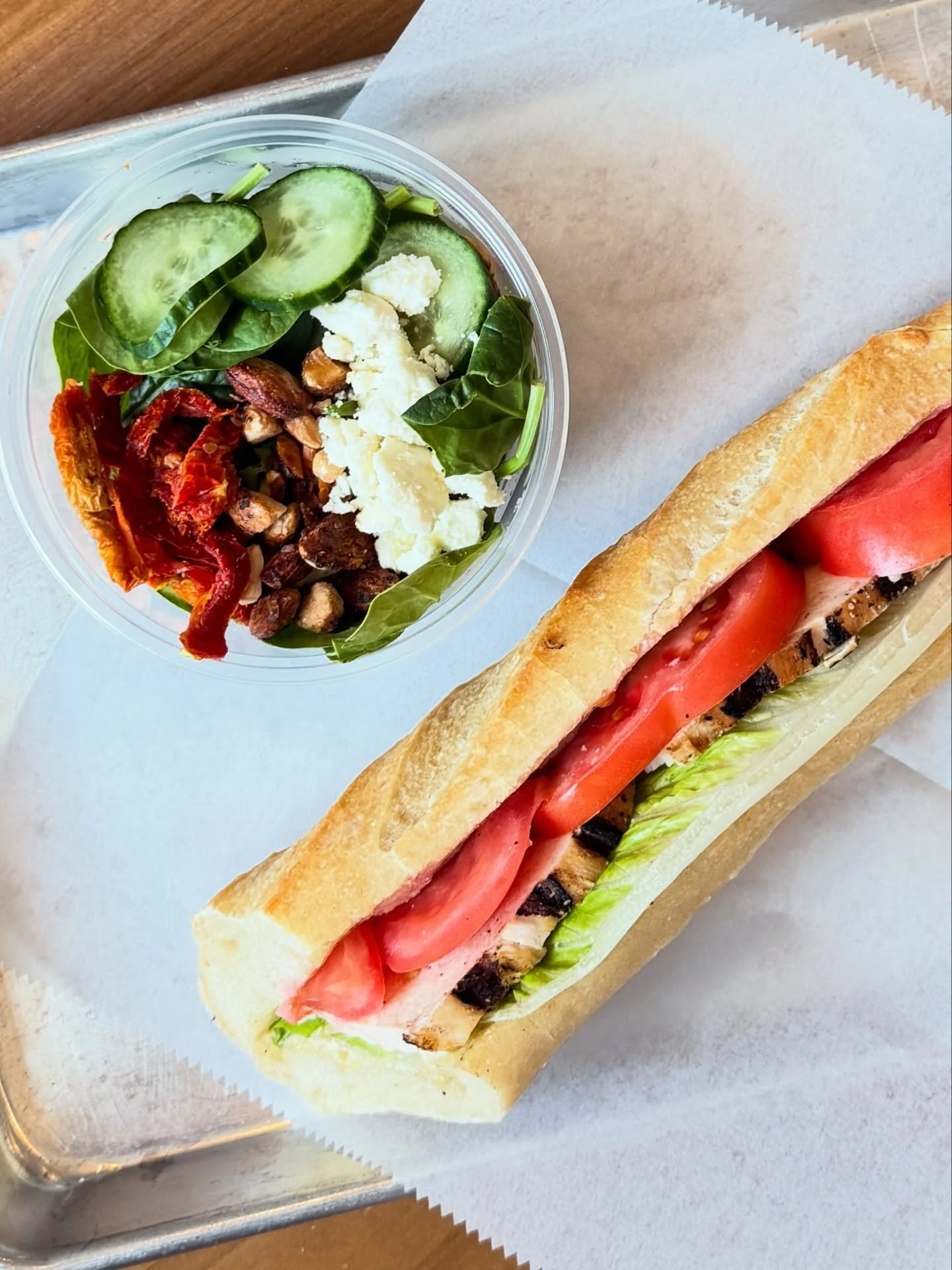 Complet Poulet, our sandwich of the moment that only gets better and better as we head into 🍅 tomato season! Roast chicken, lettuce, aioli (garlic mayo) and farm fresh tomatoes. 

Pair it with any of our salads, a grain bowl or pasta salad and your 