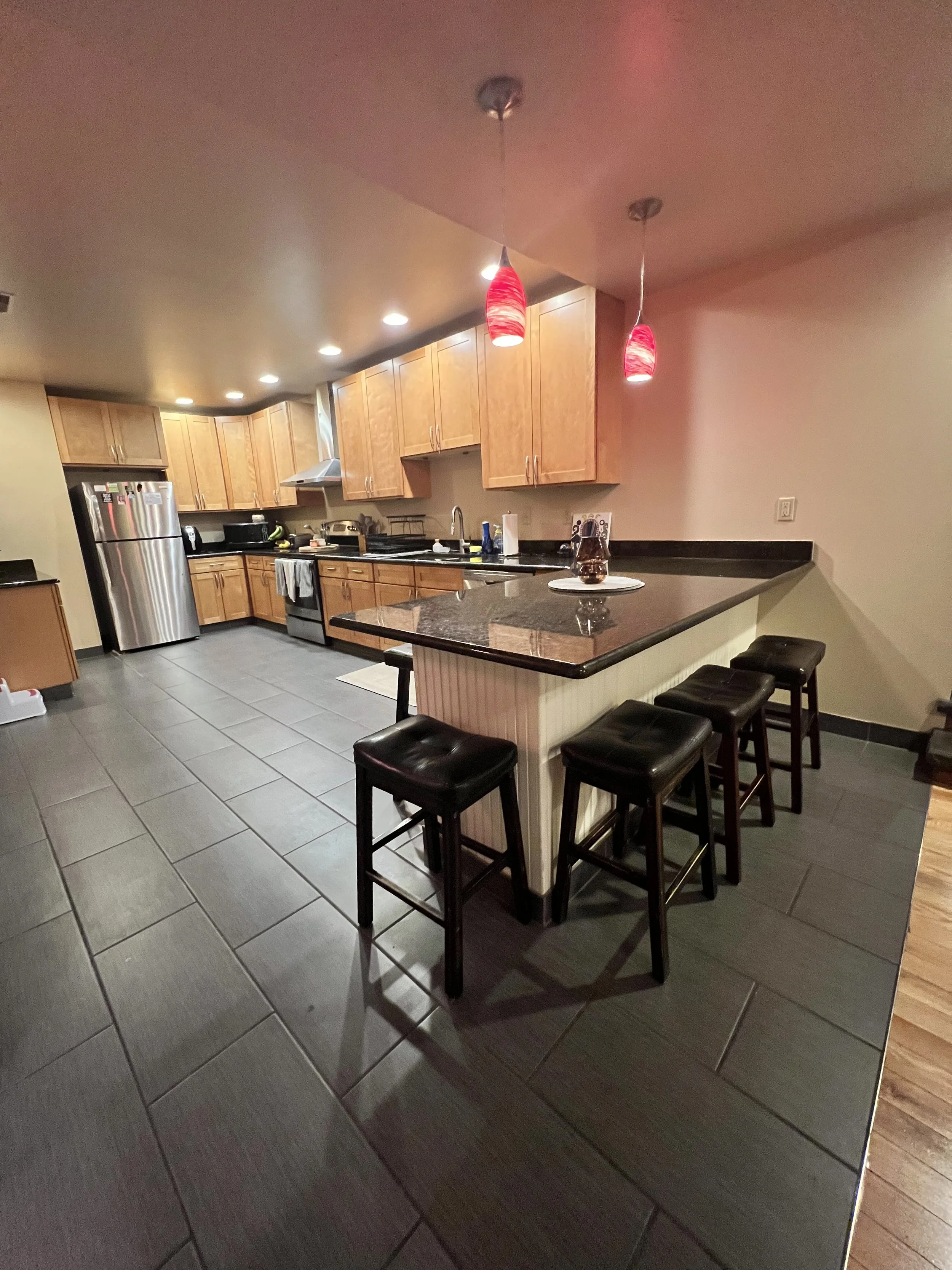 Apartment 3A - 6 bedroom 6 bathroom