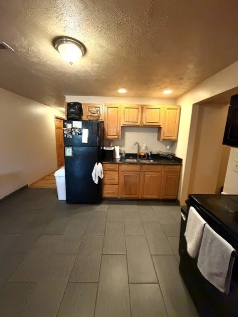 Apartment 3B - 6 bedroom 2 bathroom