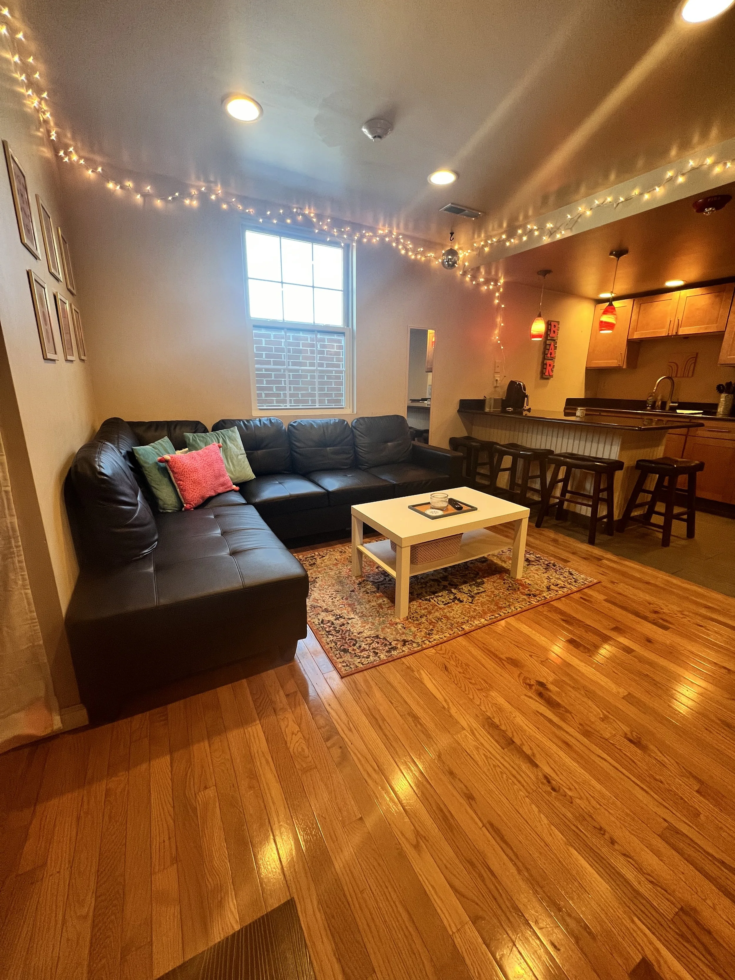 Apartment 10- 4 bedroom 4 bathroom