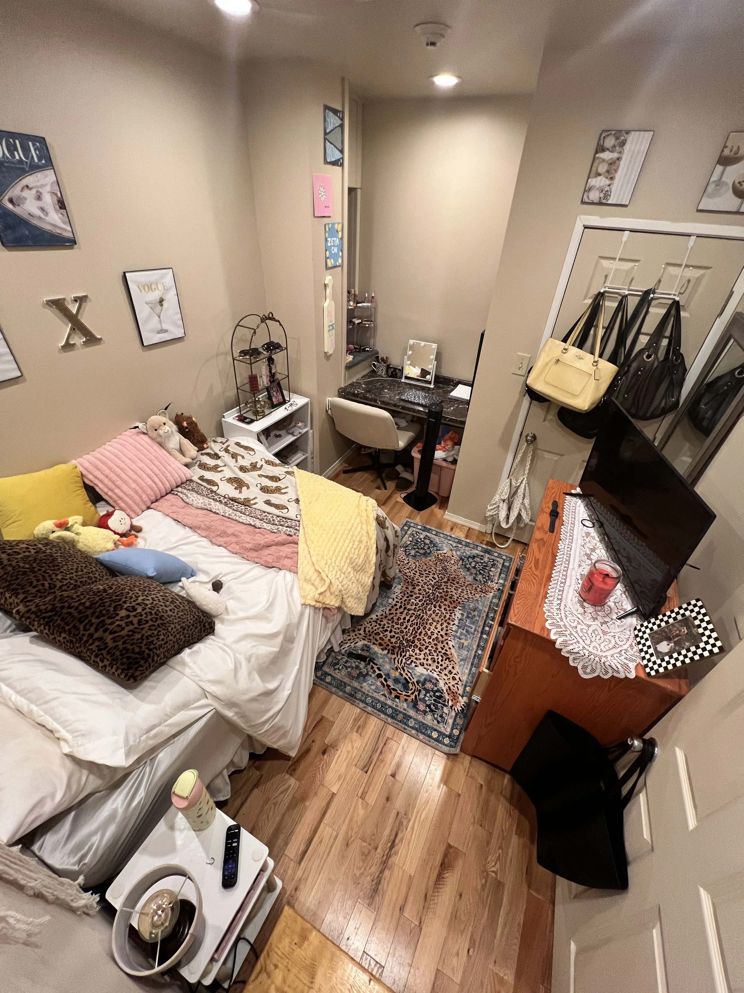 Apartment 6- 4 bedroom 4 bathroom