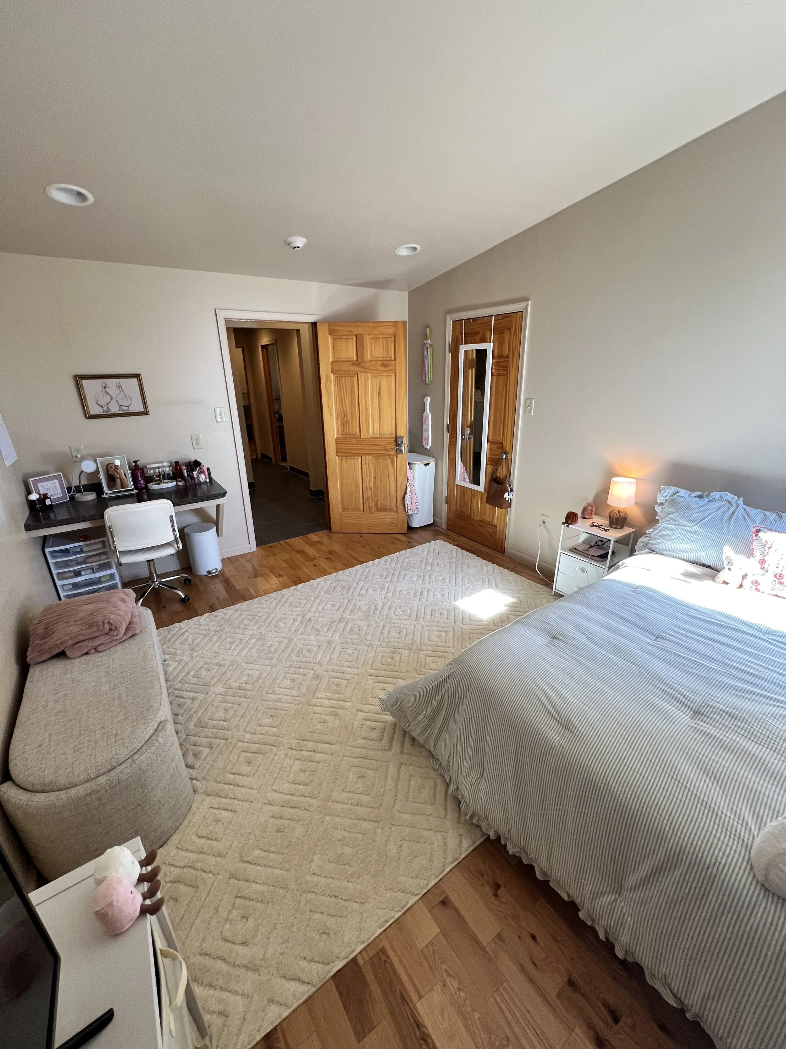 Apartment 1- 5 bedroom 2 bathroom