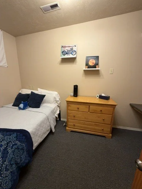 Apartment 3B - 6 bedroom 2 bathroom